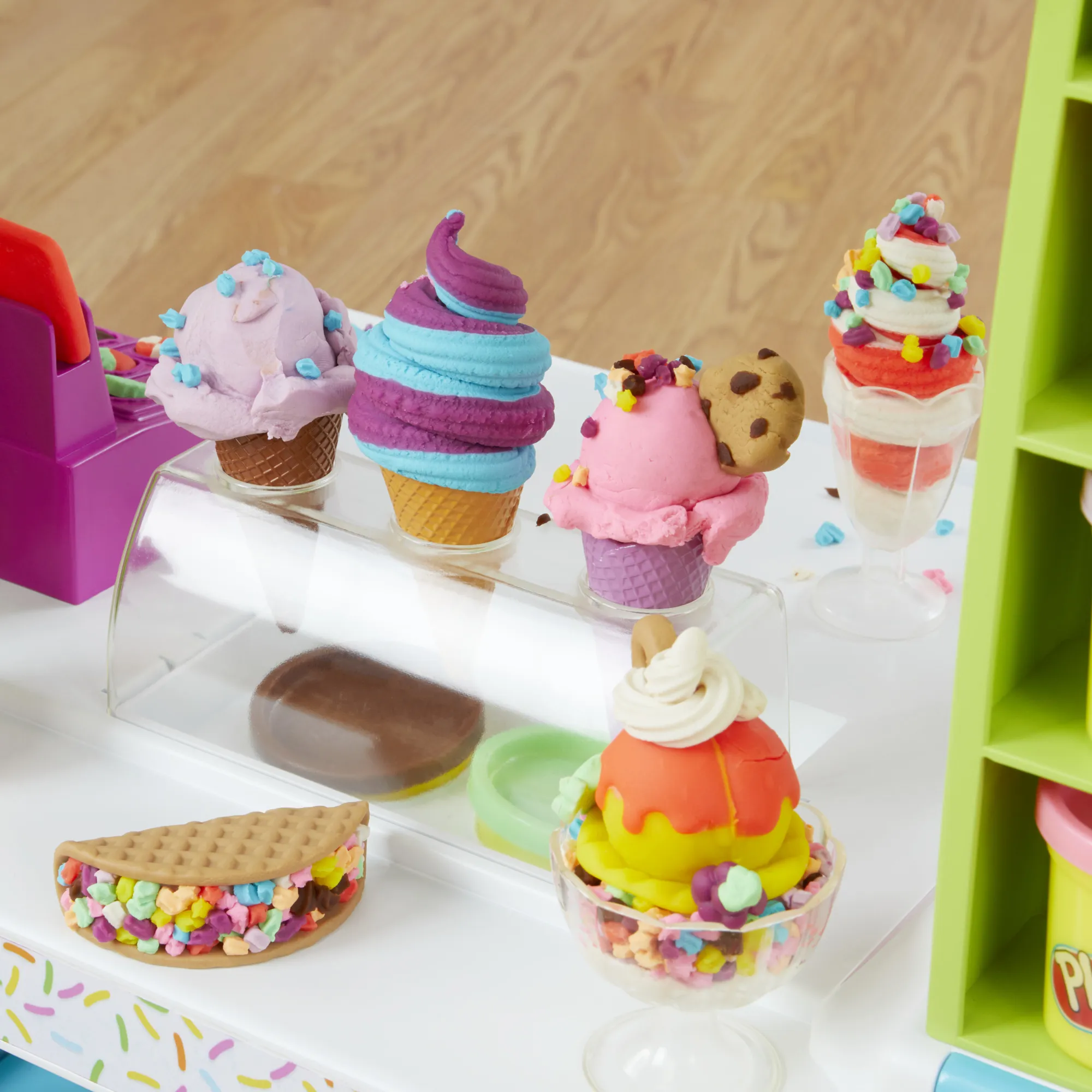 Play-Doh Kitchen Creations Playset Ultimate Ice Cream Truck