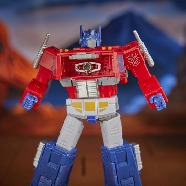 Transformers Generations Studio Series Commander, Optimus Prime