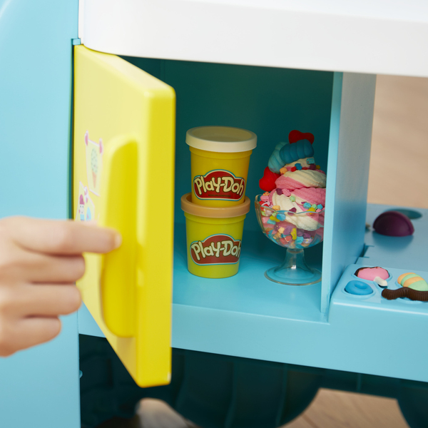 Play-Doh Kitchen Creations Playset Ultimate Ice Cream Truck