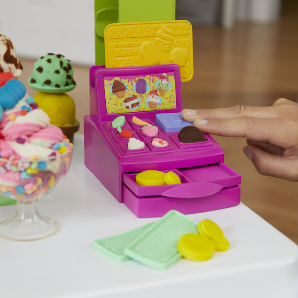 Play-Doh Kitchen Creations Playset Ultimate Ice Cream Truck