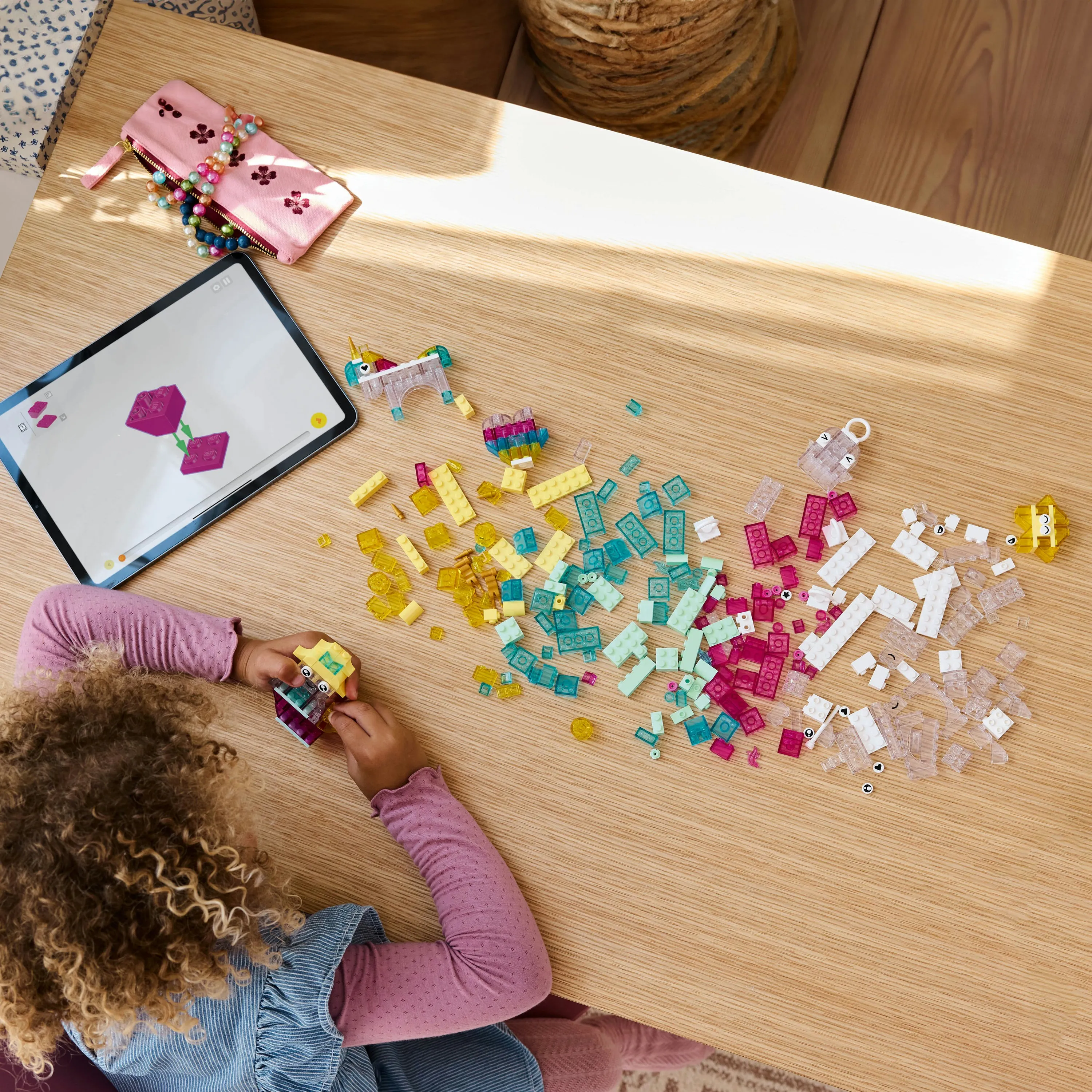 LEGO Classic Transparenta Klossar Magisk L&aring;da 11040