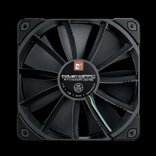 Asus ROG RYUJIN 240 AIO-nestej&auml;&auml;hdytysratkaisu prosessorille