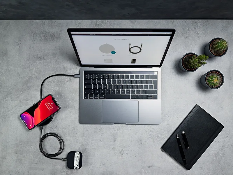 Epico Silicone Cover, AirPods Pro (1st Gen) -suojakuori, Musta