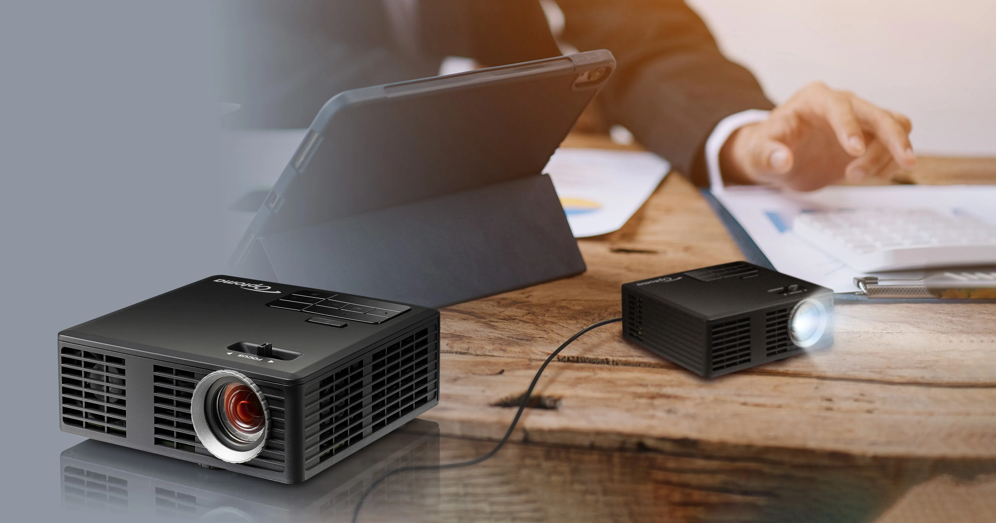 Optoma ML750i Android 9.0 DLP WXGA 450 ANSI lm -kannettava LED-projektori, musta, valkoinen