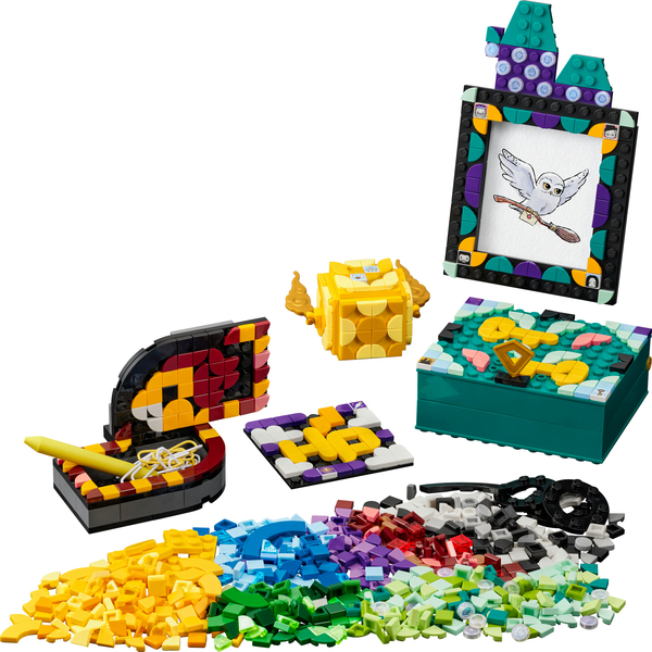 Lego Dots Tylypahkan tarvikesetti ty&ouml;p&ouml;yd&auml;lle 41811
