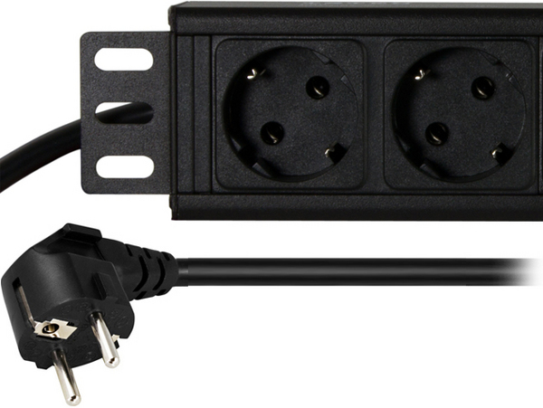 TOTEN virtapaneeli 10"-kaappiin,4xCEE 7/4, 1xCEE 7/7 1,8m