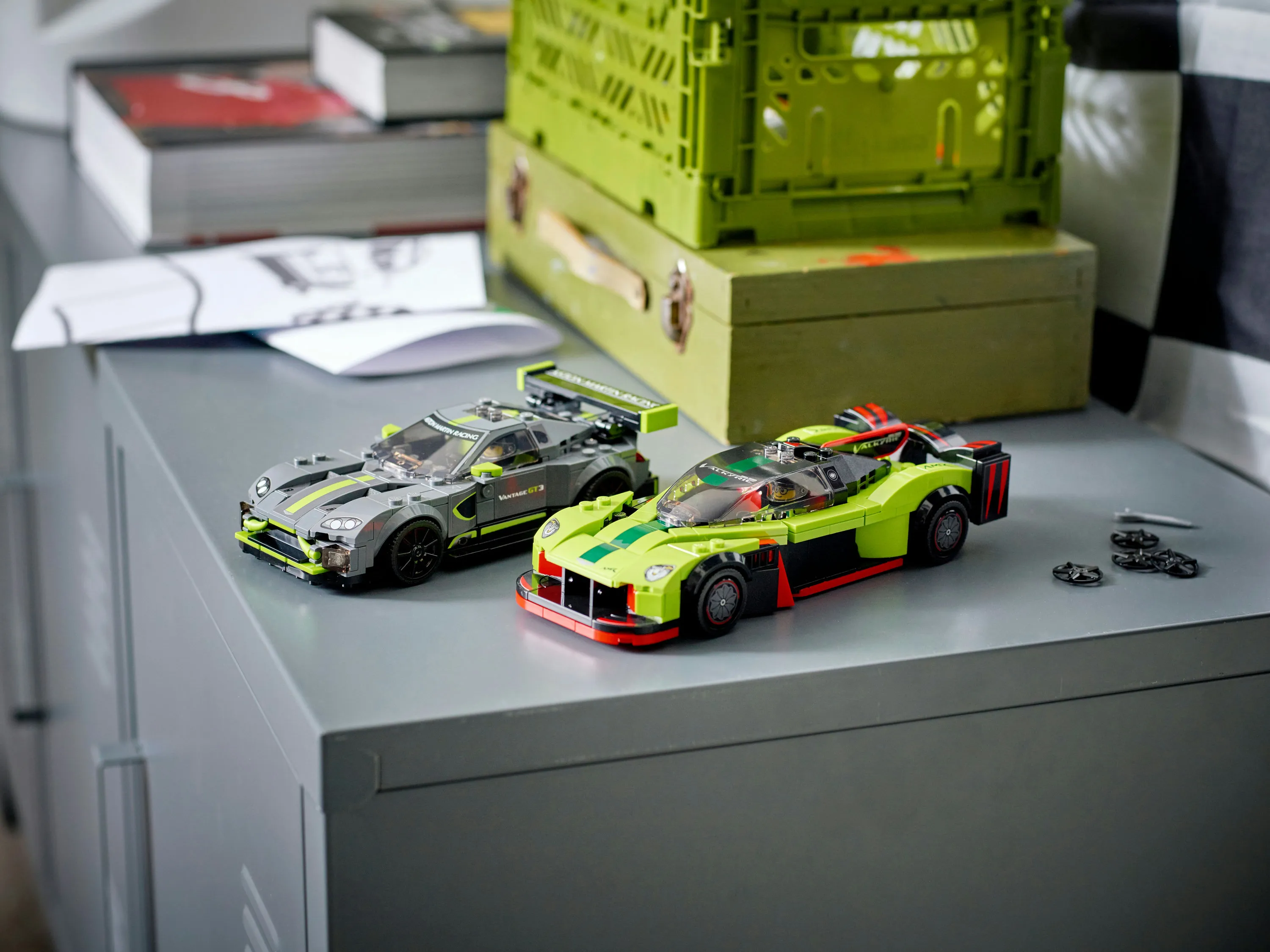 Lego Speed Champions AM Valkyrie AMR Pro+GT3 76910
