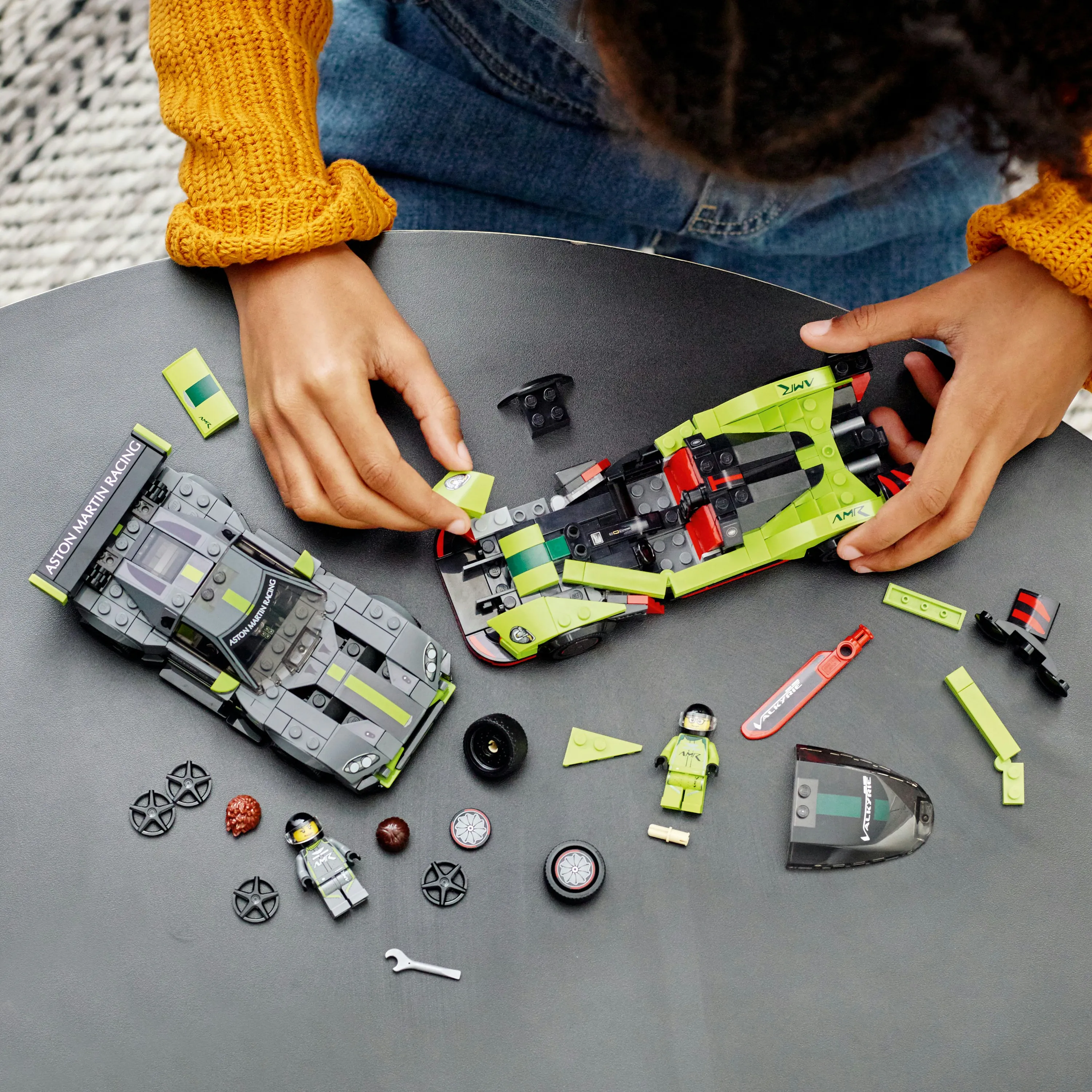 Lego Speed Champions AM Valkyrie AMR Pro+GT3 76910