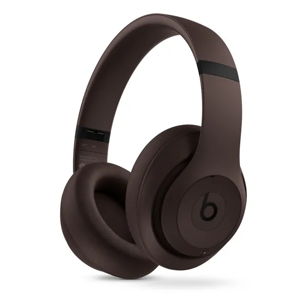 Beats Studio Pro ‑langattomat kuulokkeet, Tummanruskea