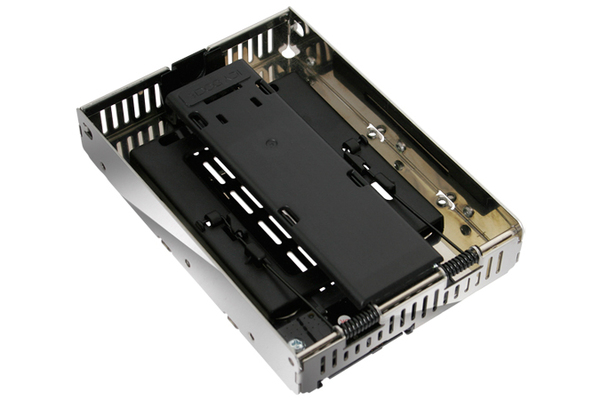 ICY DOCK kiintolevysovitin 2,5" - 3,5" SAS, 6 Gb/s, hop/mu