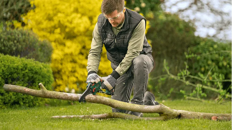 Bosch EasyChain 18V-15-7 solo - chainsaw