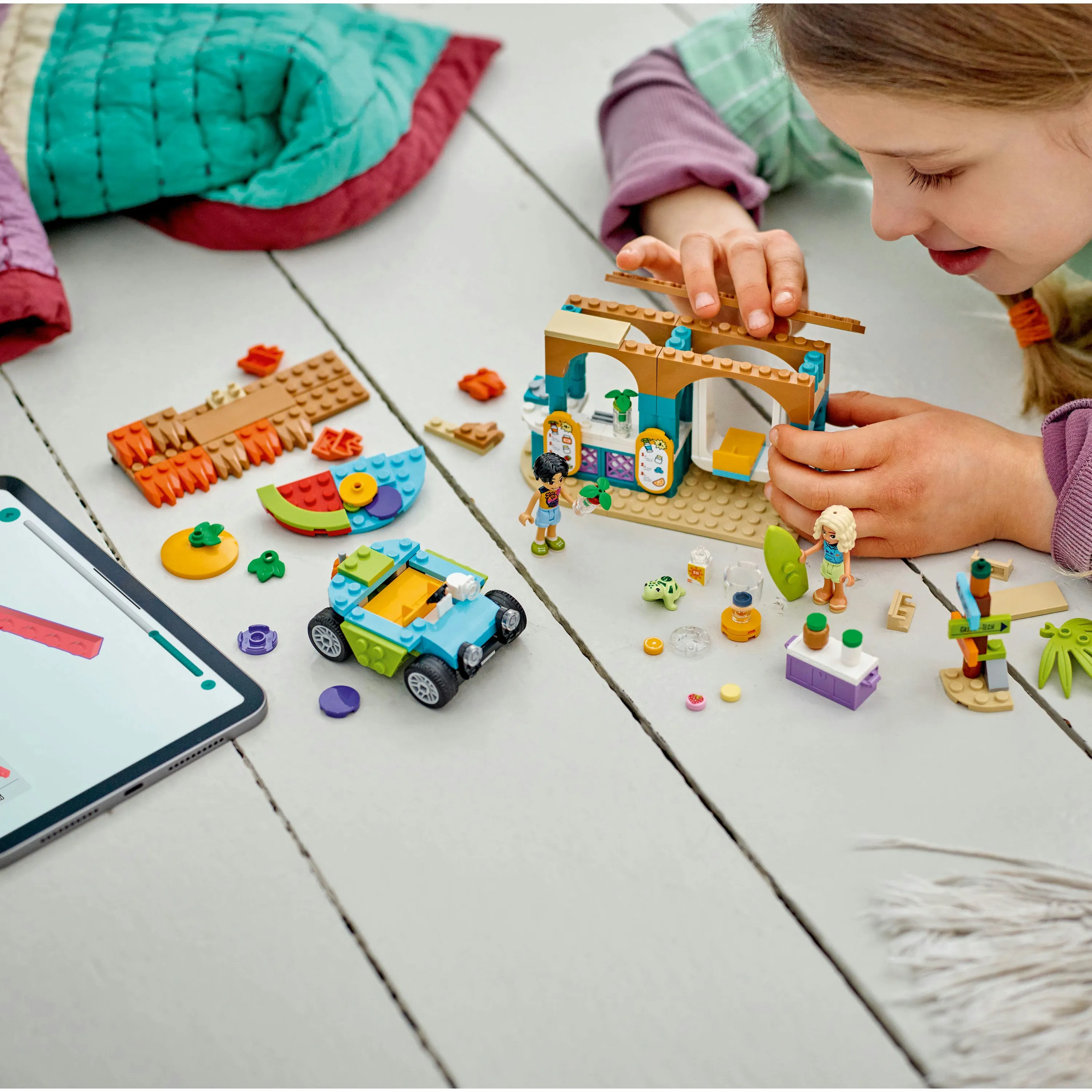 LEGO Friends Pirtel&ouml;koju rannalla 42625