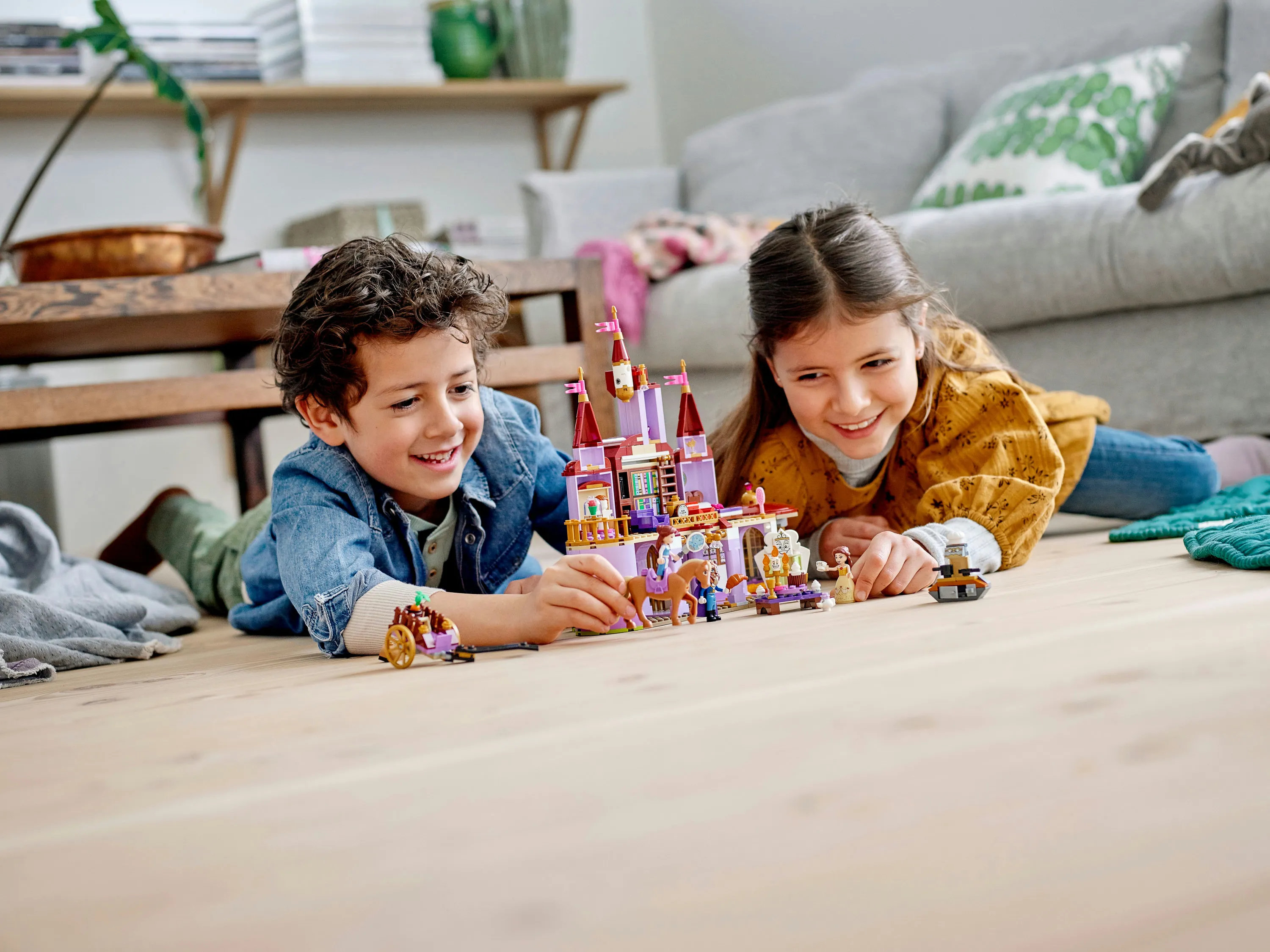 Lego Disney Belle and the Beast&rsquo;s Castle 43196