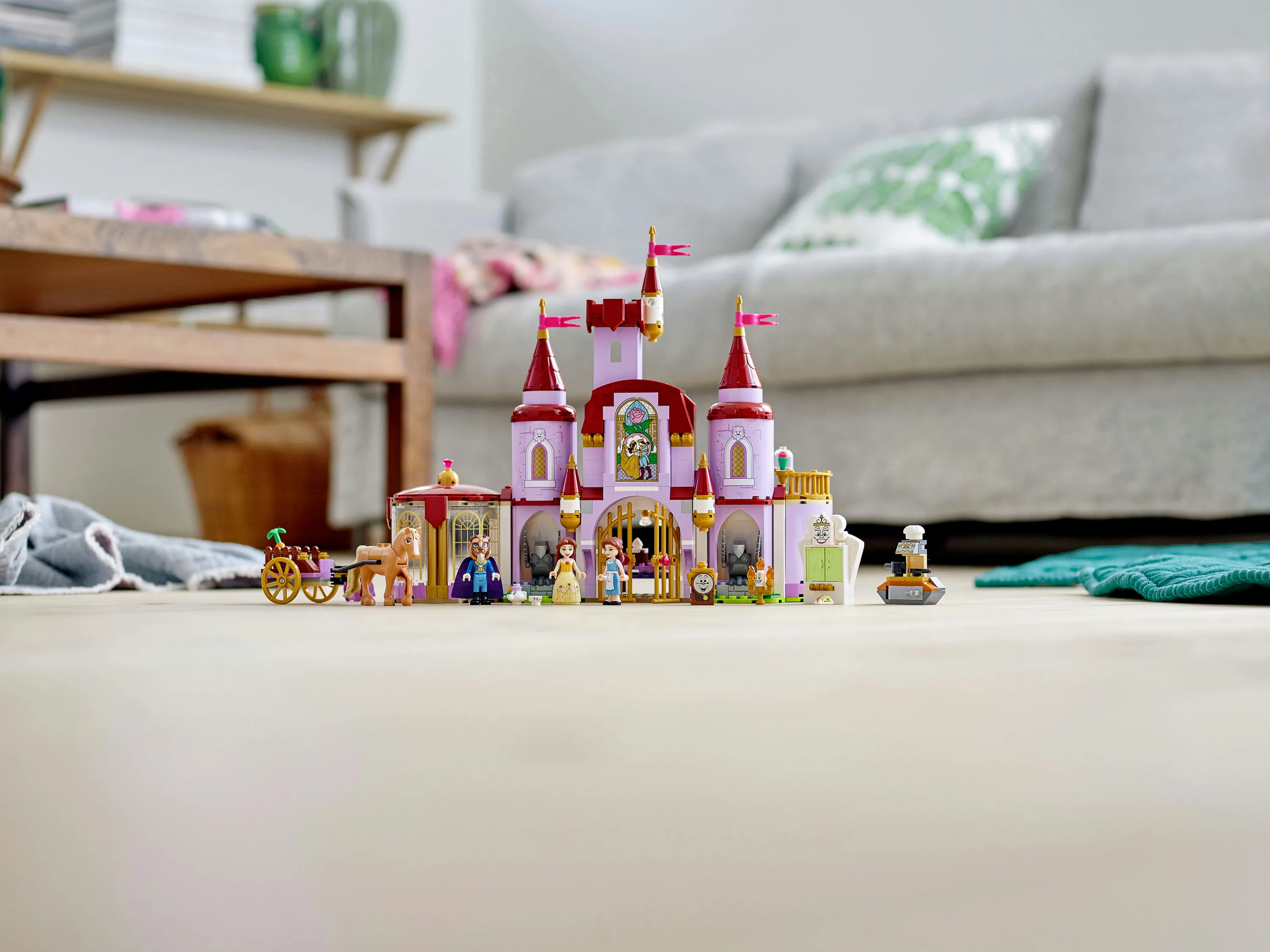 Lego Disney Belle and the Beast&rsquo;s Castle 43196