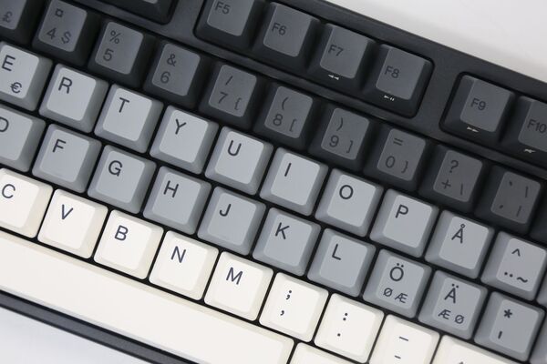 Varmilo VEA88 Yakumo V2 TKL MX Silent Red - gaming keyboard, grey/white