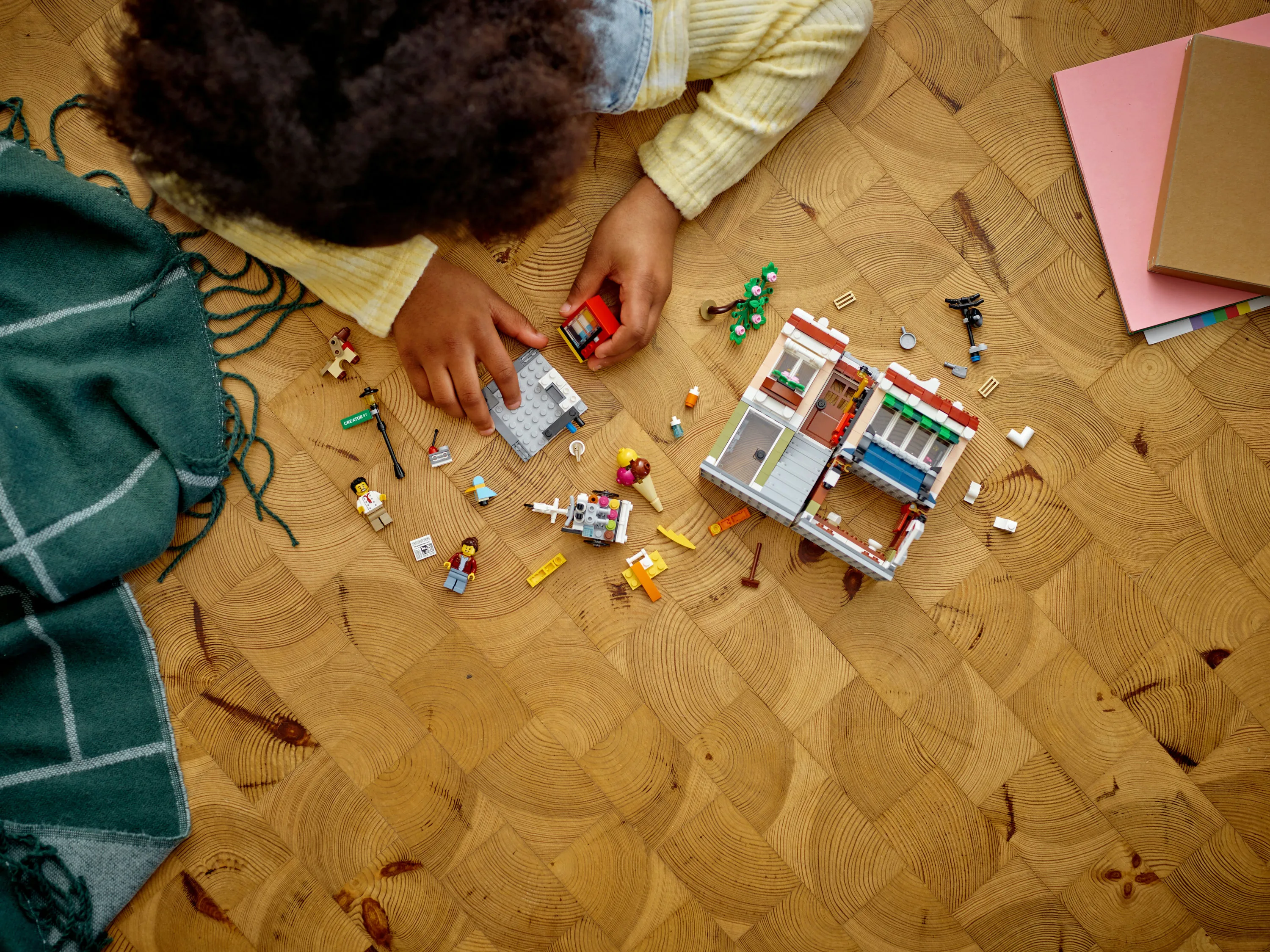 LEGO Creator 3in1 Central City Noodle Shop 31131