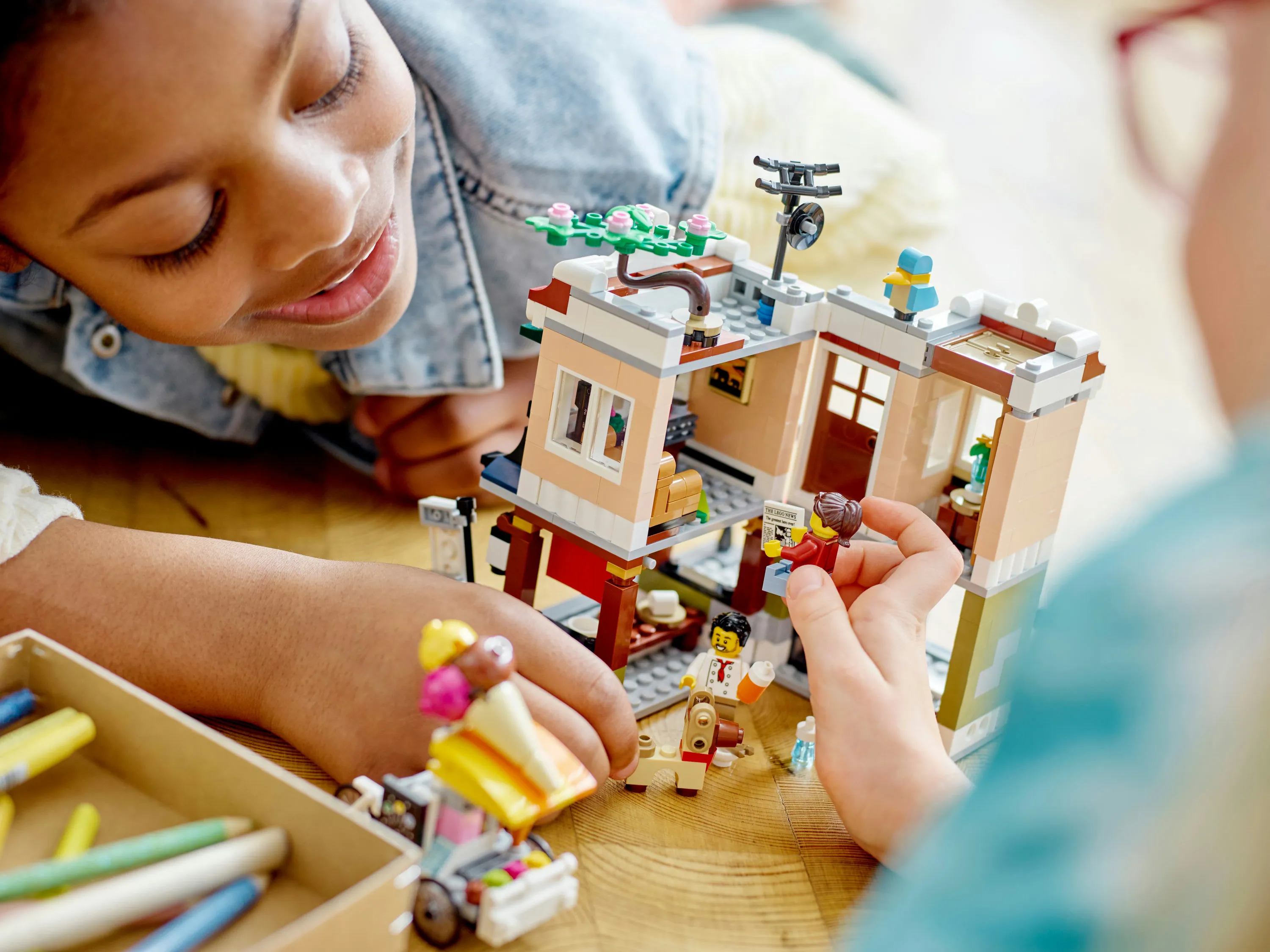 LEGO Creator 3in1 Central City Noodle Shop 31131