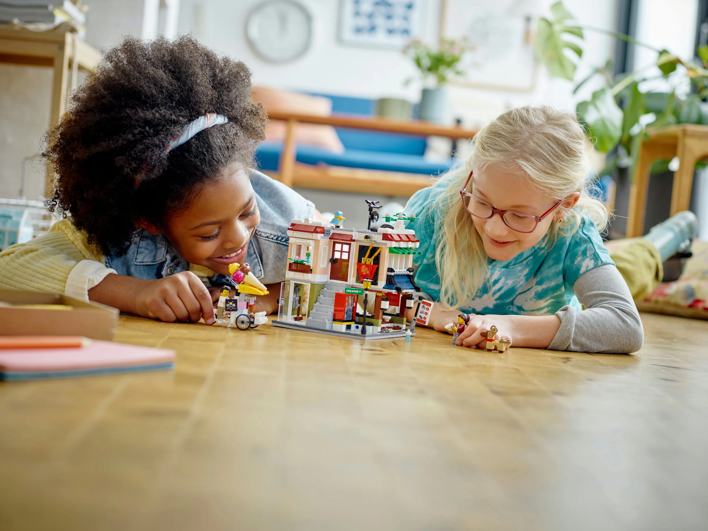 LEGO Creator 3in1 Central City Noodle Shop 31131