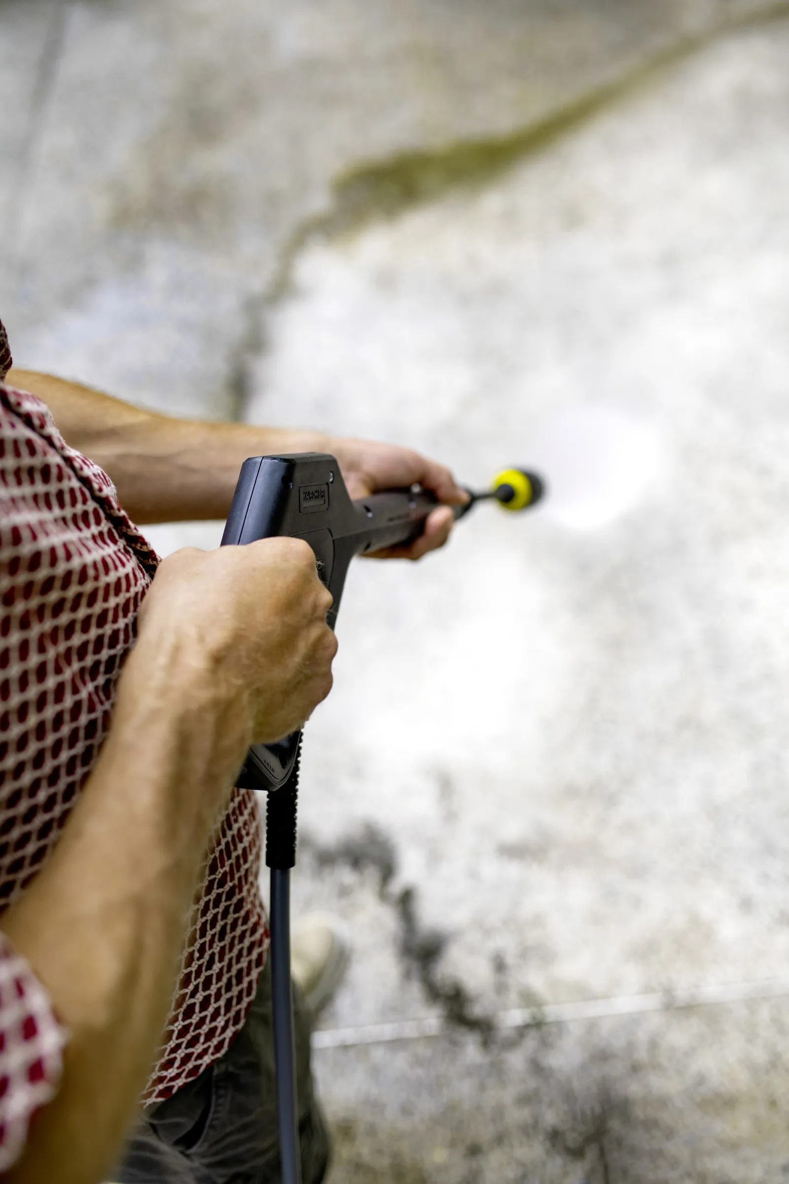 K&auml;rcher K 4 Comfort Premium Home Pressure Washer 1800 w 130 bar 420 l per hour Yellow