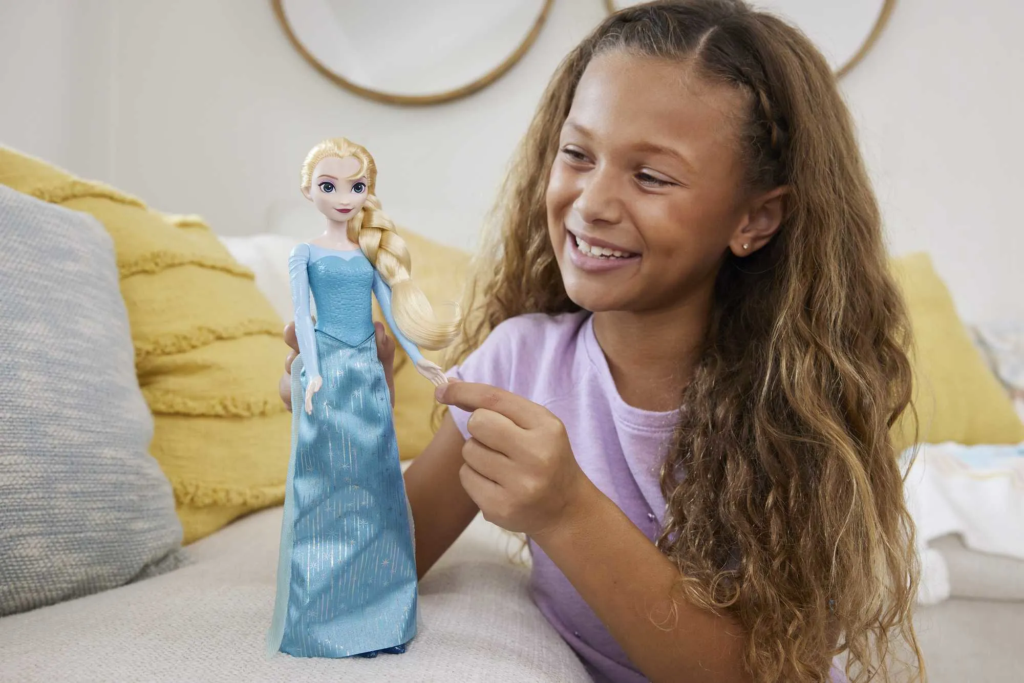 Mattel Disney Frozen Elsa (Outfit Film 1) Doll