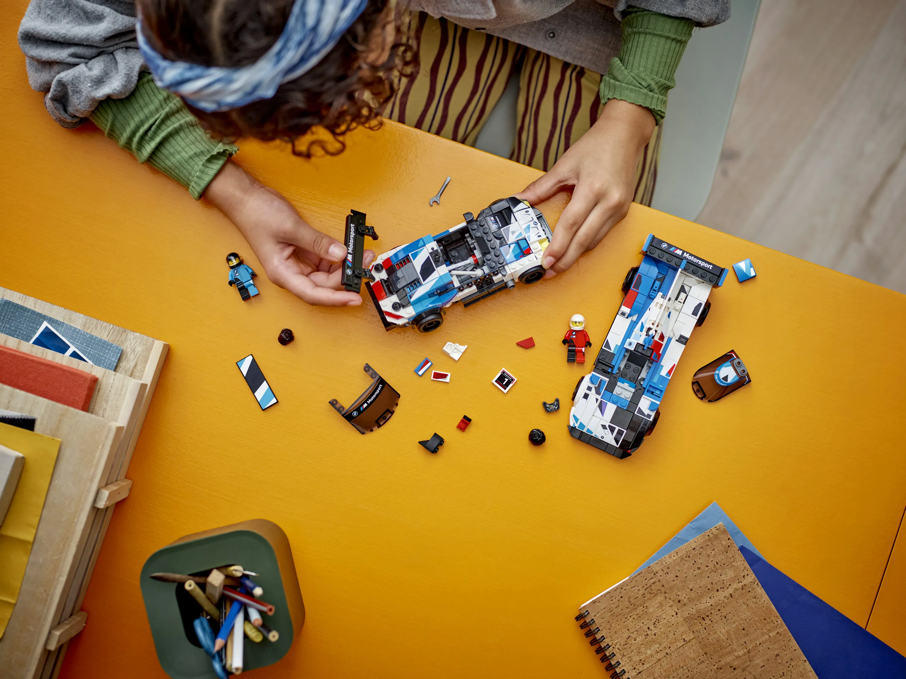 LEGO Speed Champions BMW M4 GT3 and BMW M Hybrid V8 76922