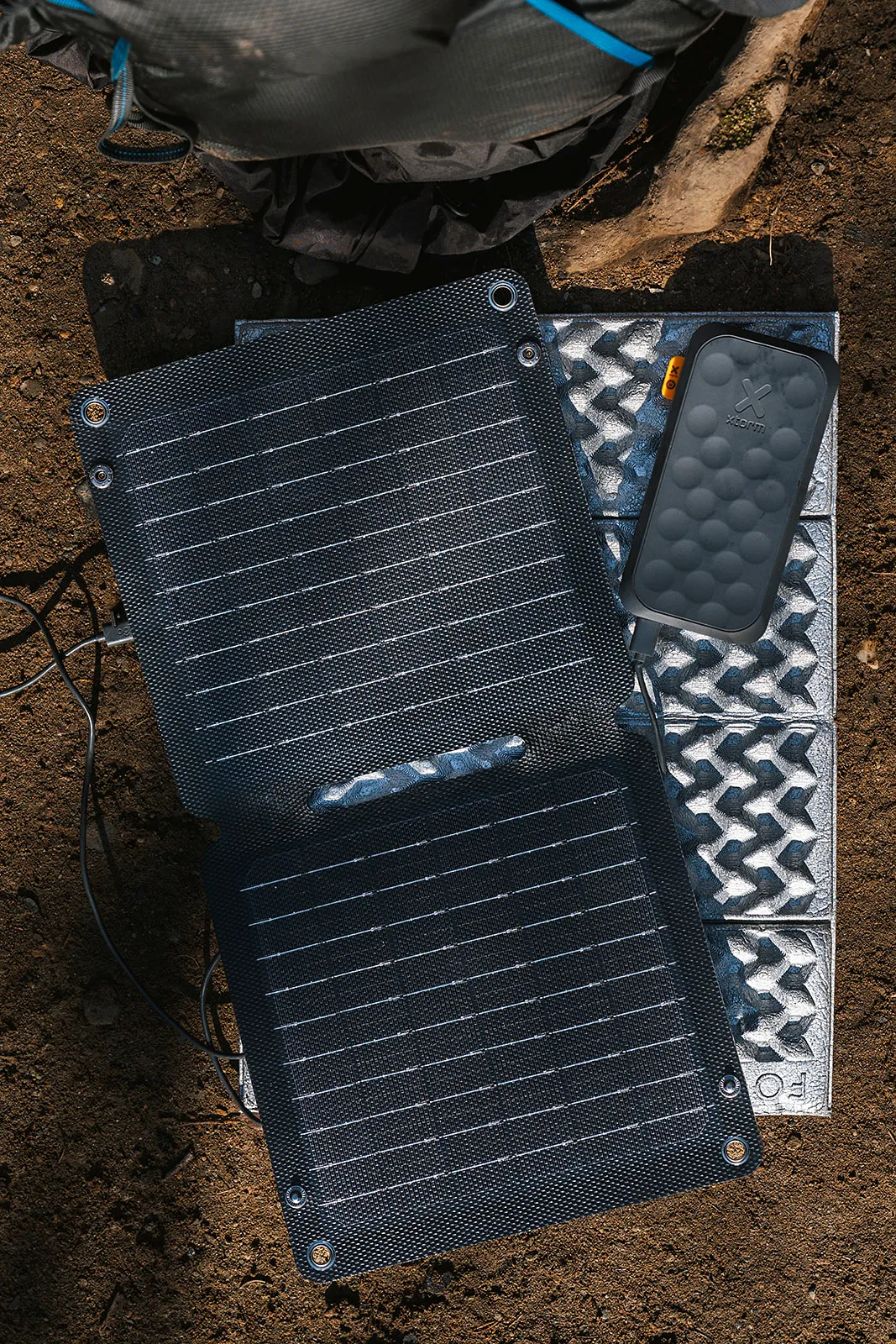 Xtorm Powerful SolarBooster 14W - Solar panel IPX4 USB-C/A outputs