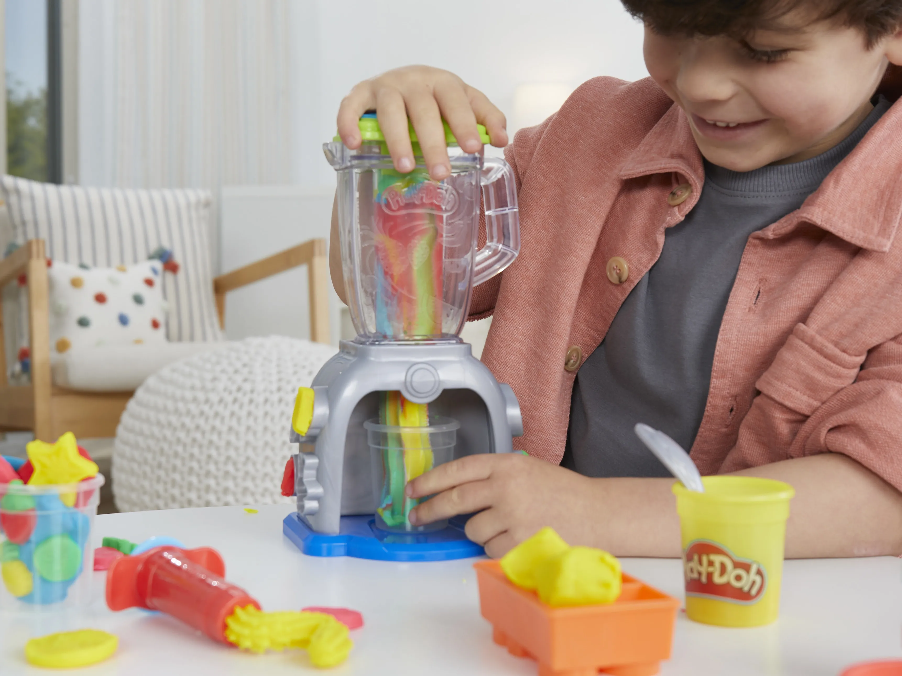 Play-Doh Kitchen Creations Playset Swirlin Smoothies Blender