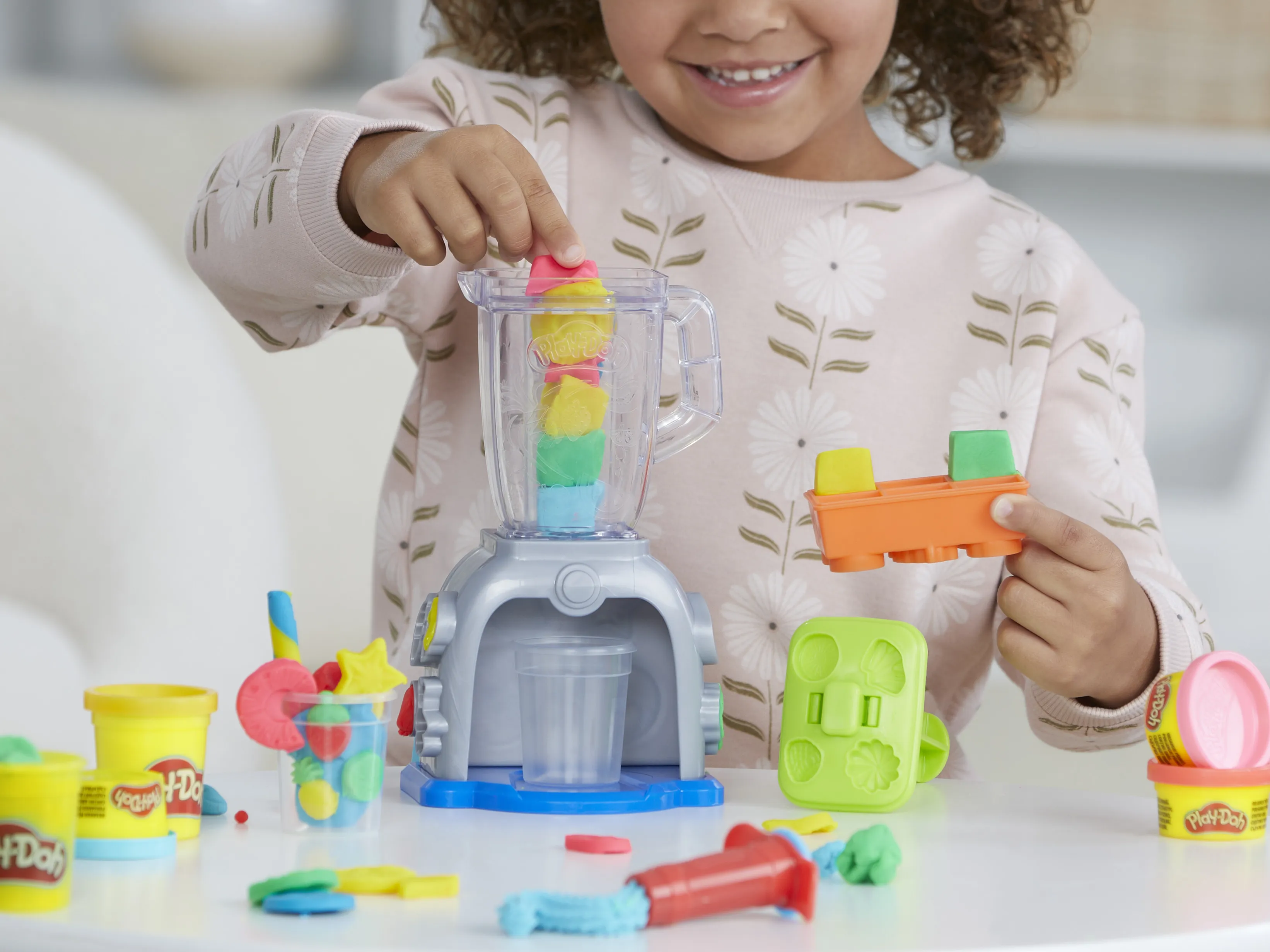 Play-Doh Kitchen Creations Playset Swirlin Smoothies Blender