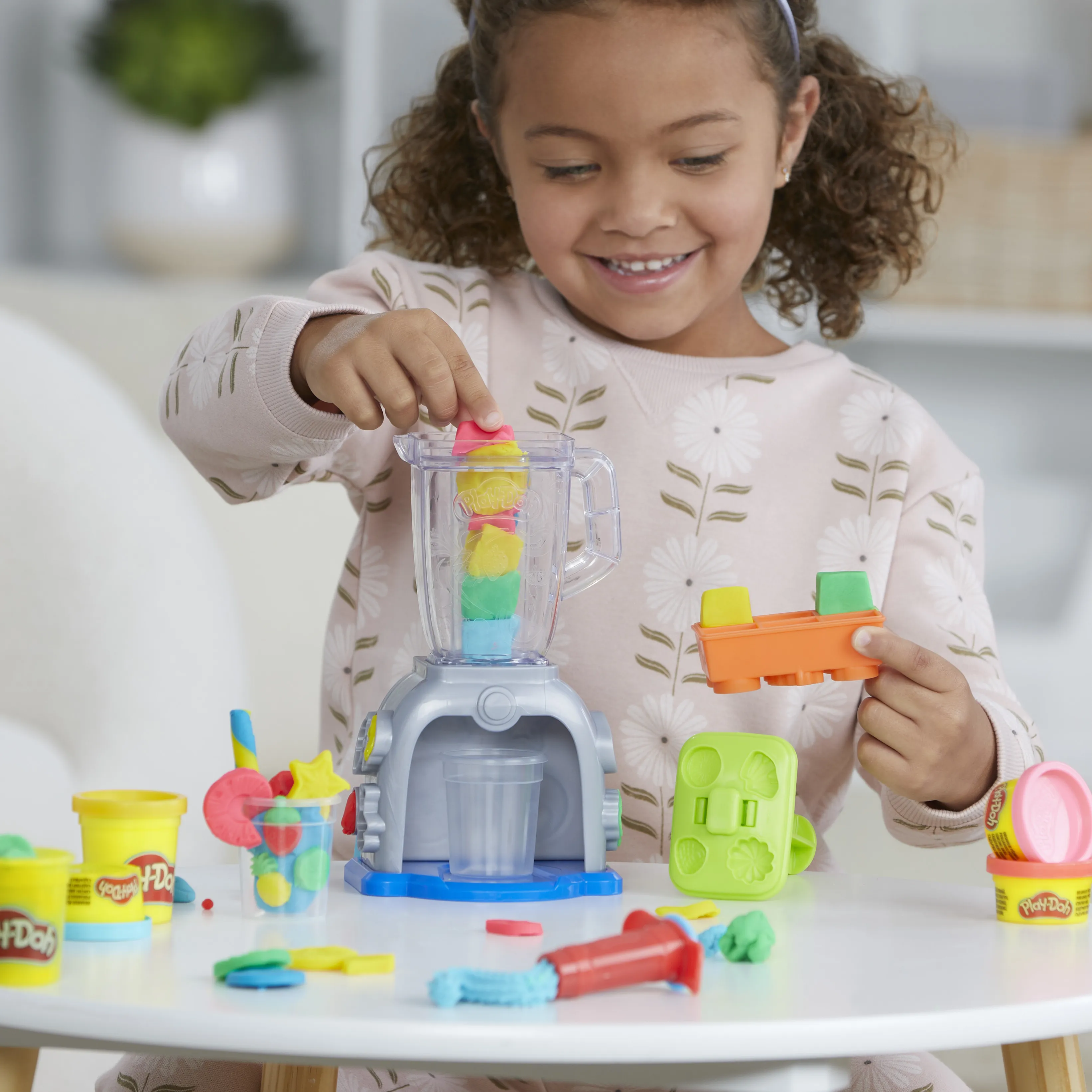 Play-Doh Kitchen Creations Playset Swirlin Smoothies Blender