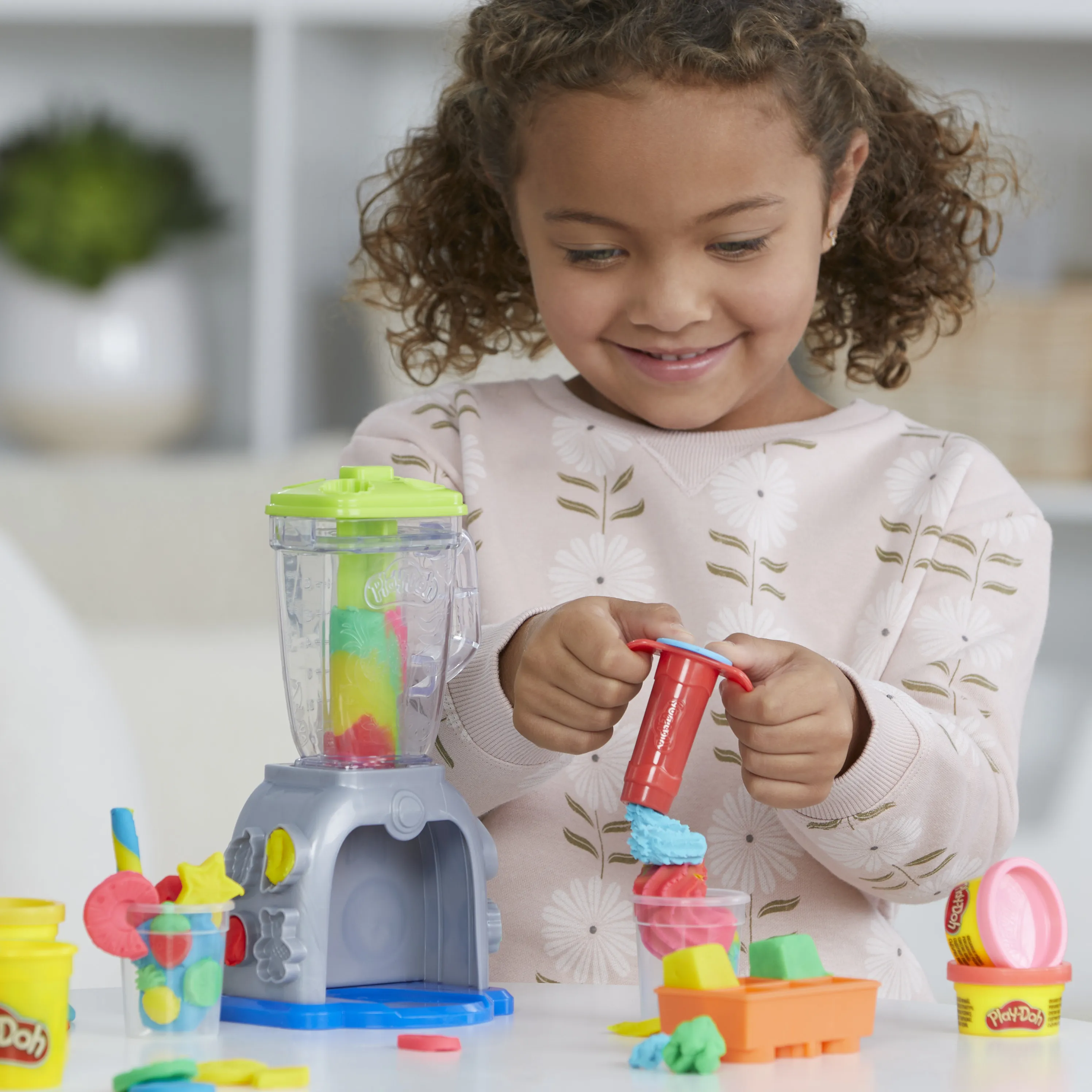 Play-Doh Kitchen Creations Playset Swirlin Smoothies Blender