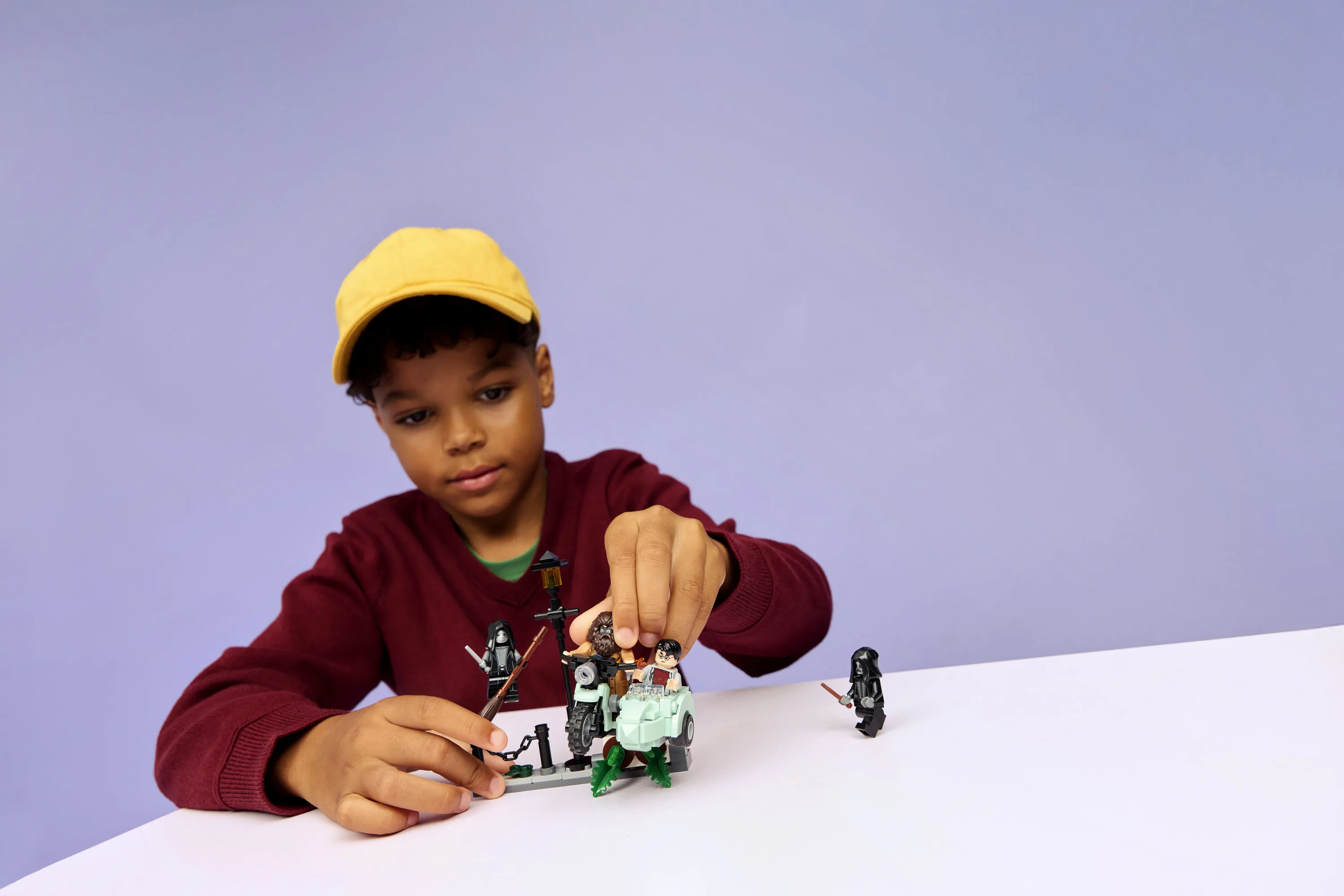 LEGO Harry Potter Hagridin ja Harryn Pako Likusteritielt&auml; 76459