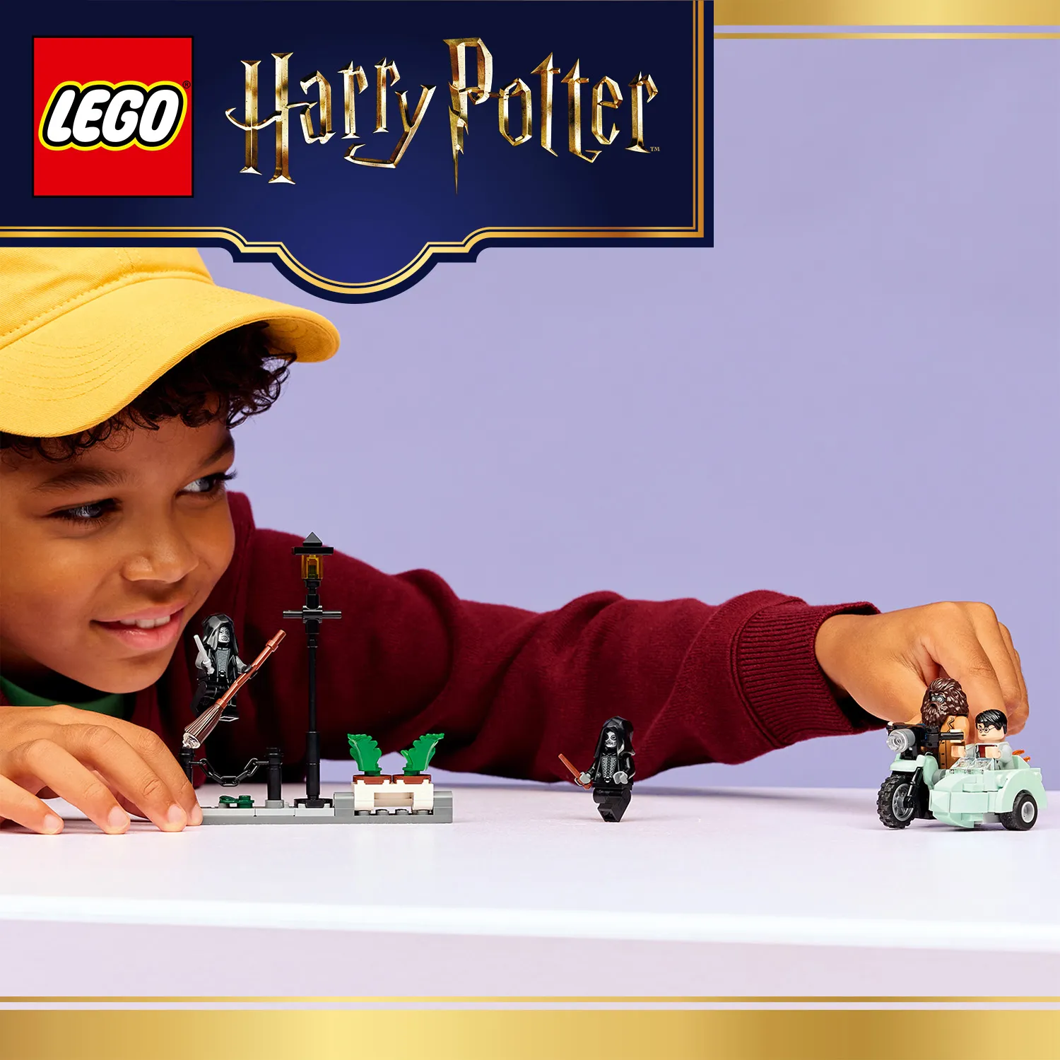 LEGO Harry Potter Hagridin ja Harryn Pako Likusteritielt&auml; 76459