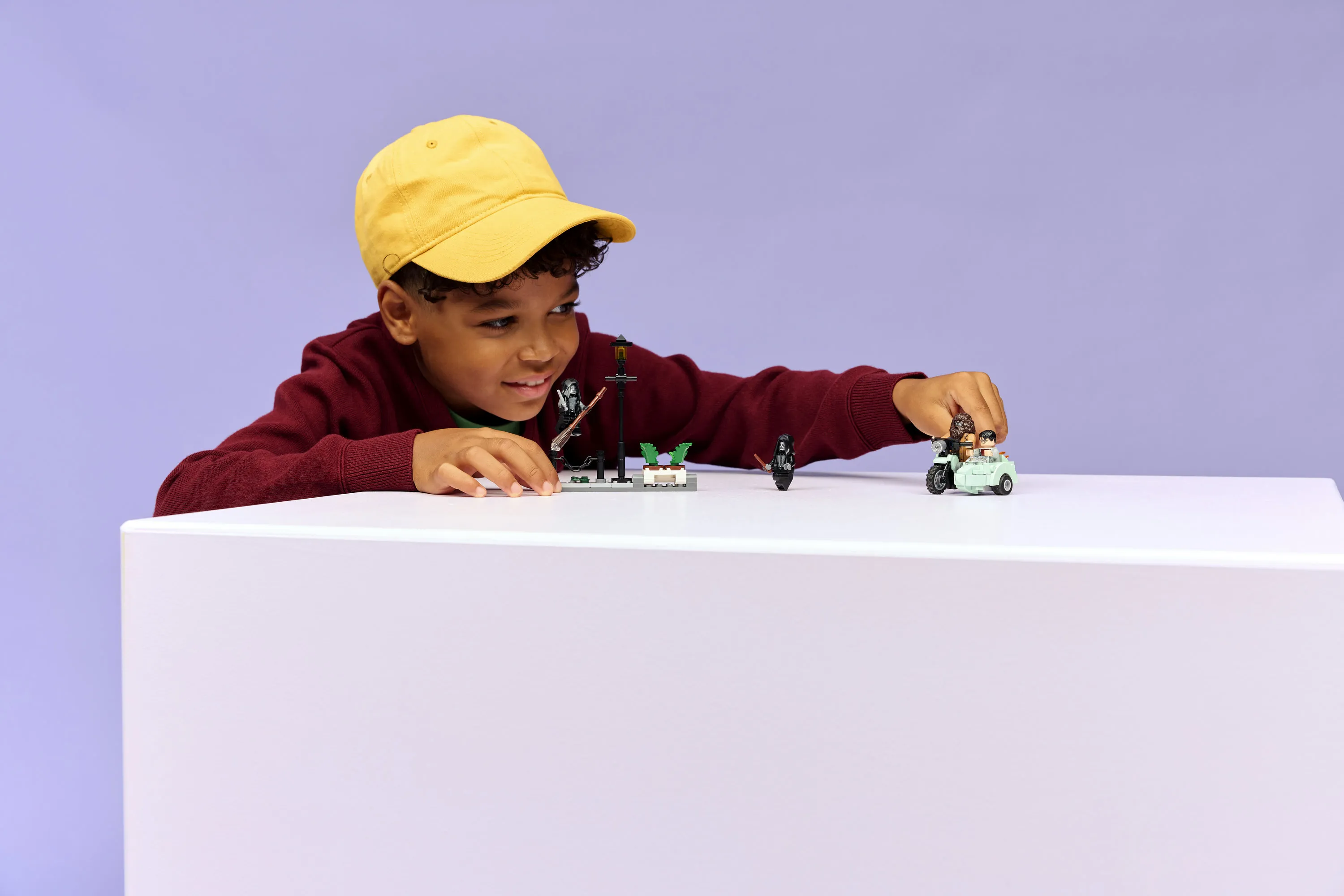 LEGO Harry Potter Hagridin ja Harryn Pako Likusteritielt&auml; 76459