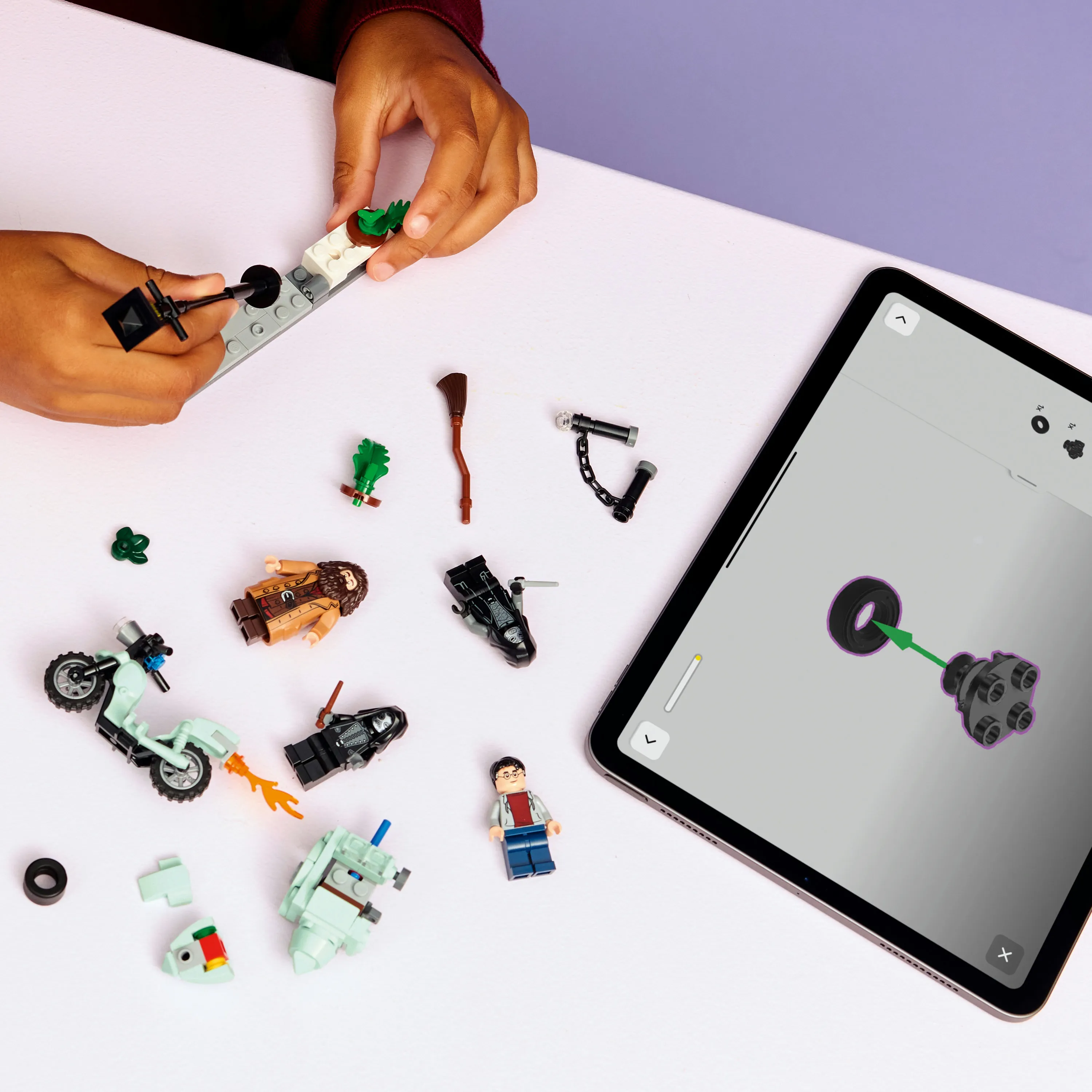 LEGO Harry Potter Hagridin ja Harryn Pako Likusteritielt&auml; 76459