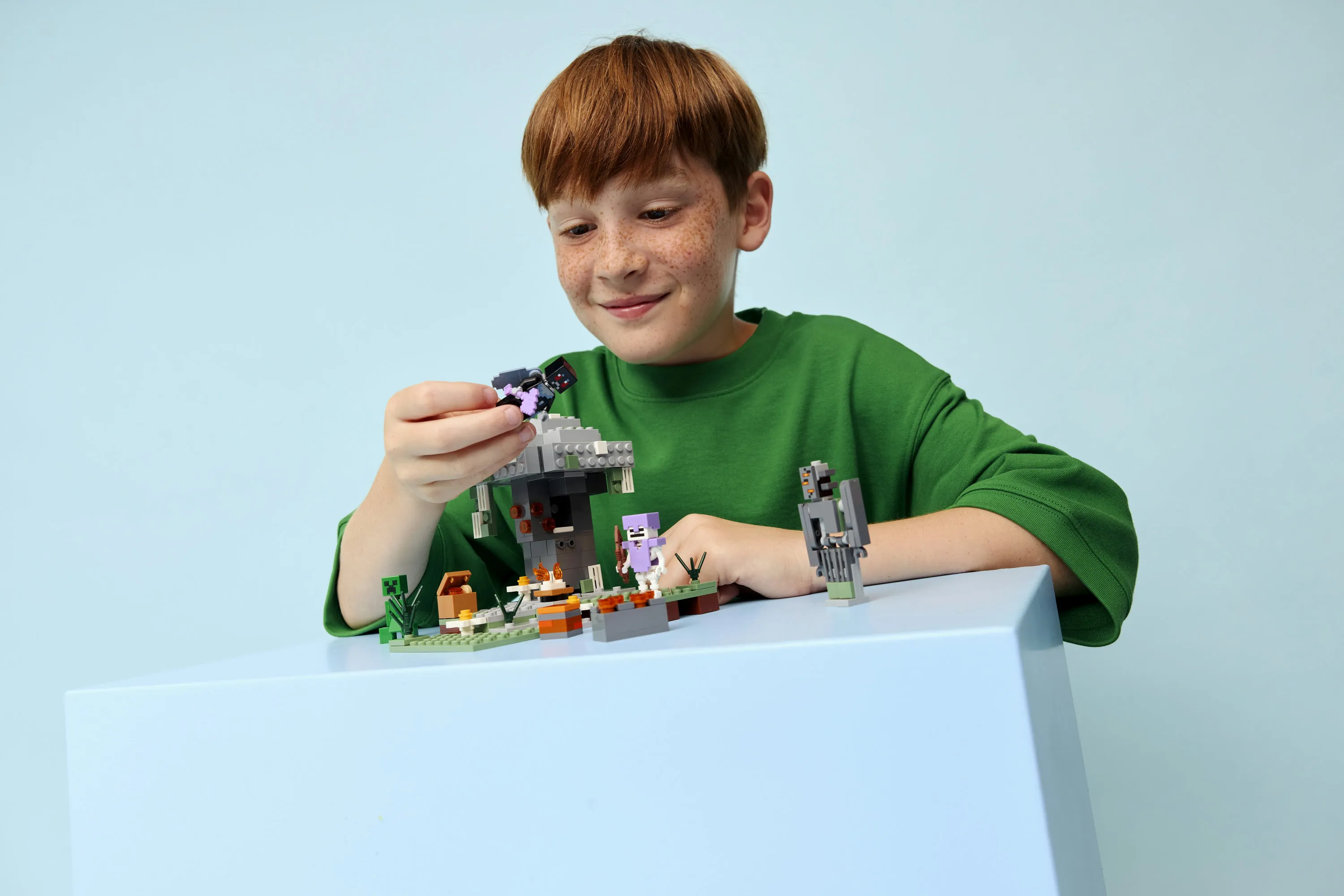 LEGO Minecraft Kalpea puutarha 21586