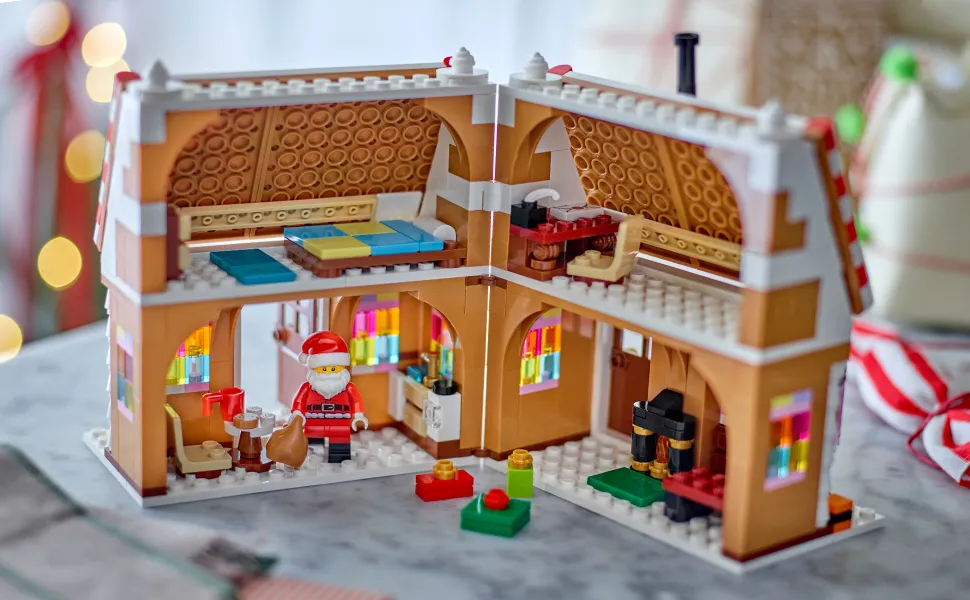 LEGO Seasonal Festive Gingerbread House 40809