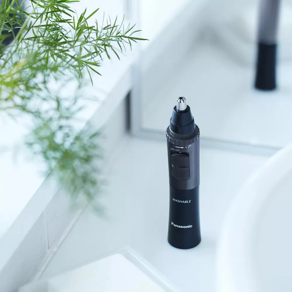 Panasonic ER-GN33-H30 - n&auml;s- och &ouml;rontrimmer, mattsvart