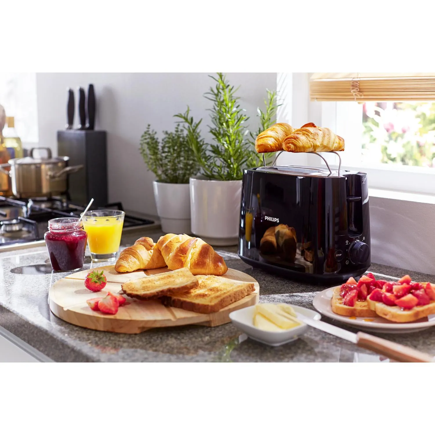 Philips Daily Collection HD2582/90 toaster, 2 slices, Black