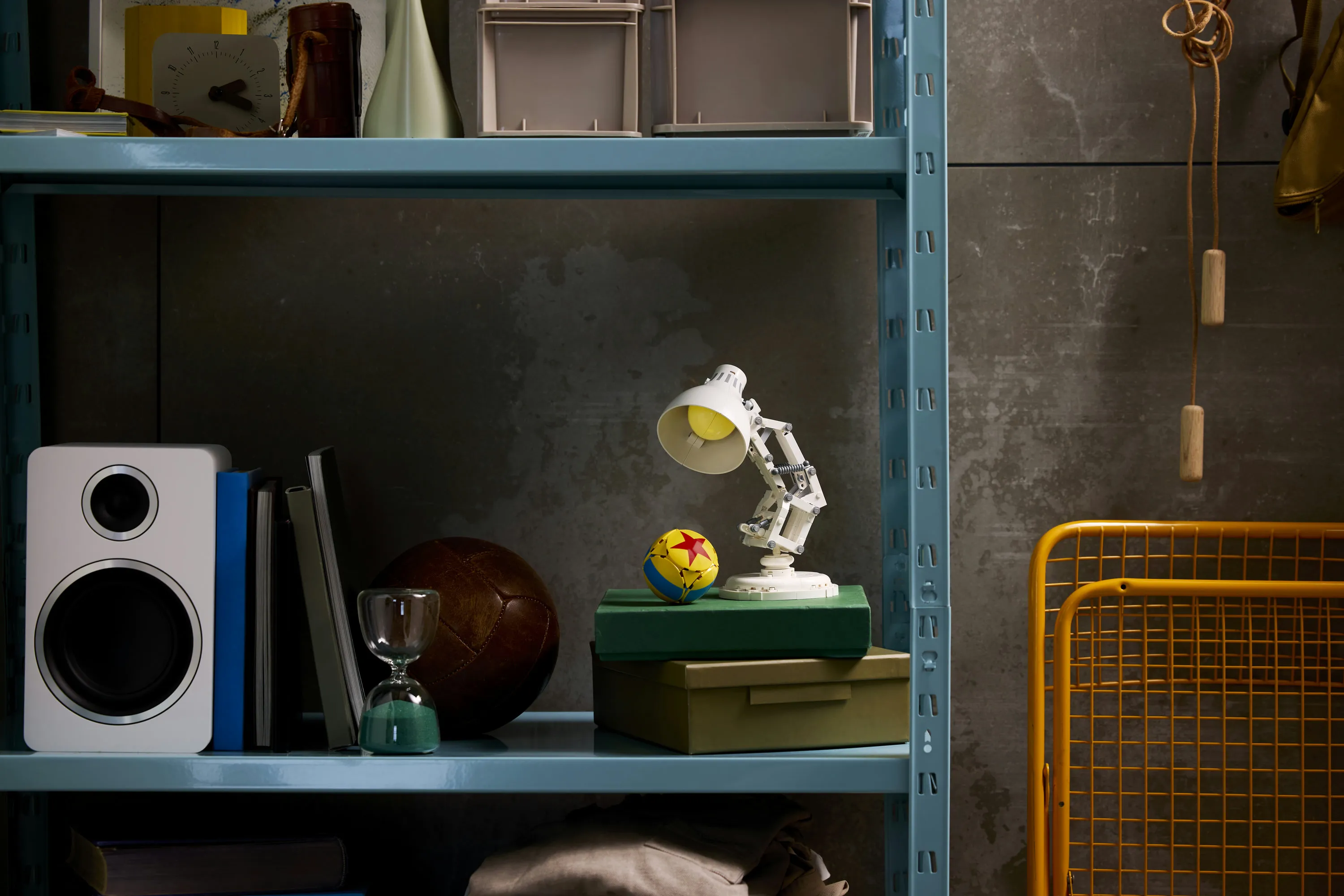 LEGO Ideas Disney Pixar Luxo Jr. 21357