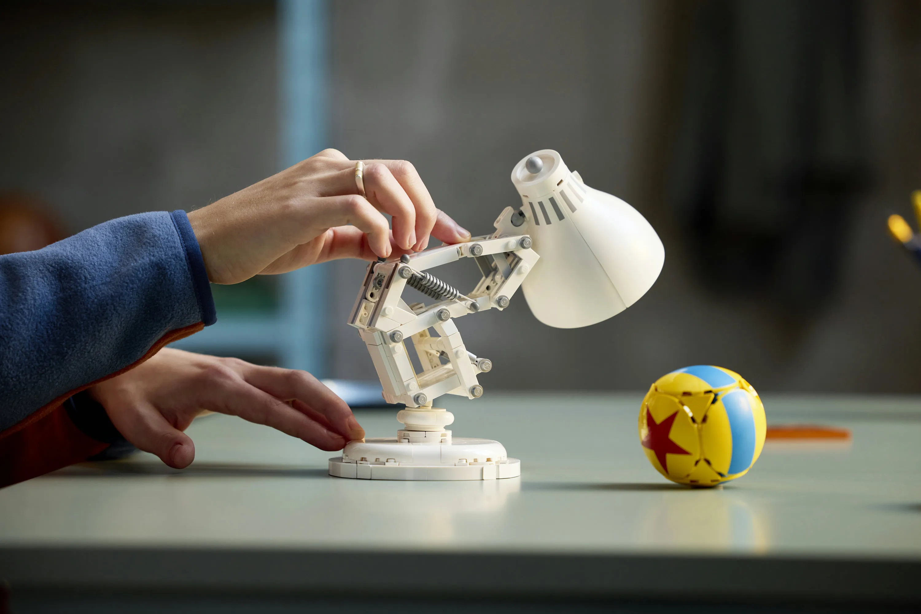 LEGO Ideas Disney Pixar Luxo Jr. 21357