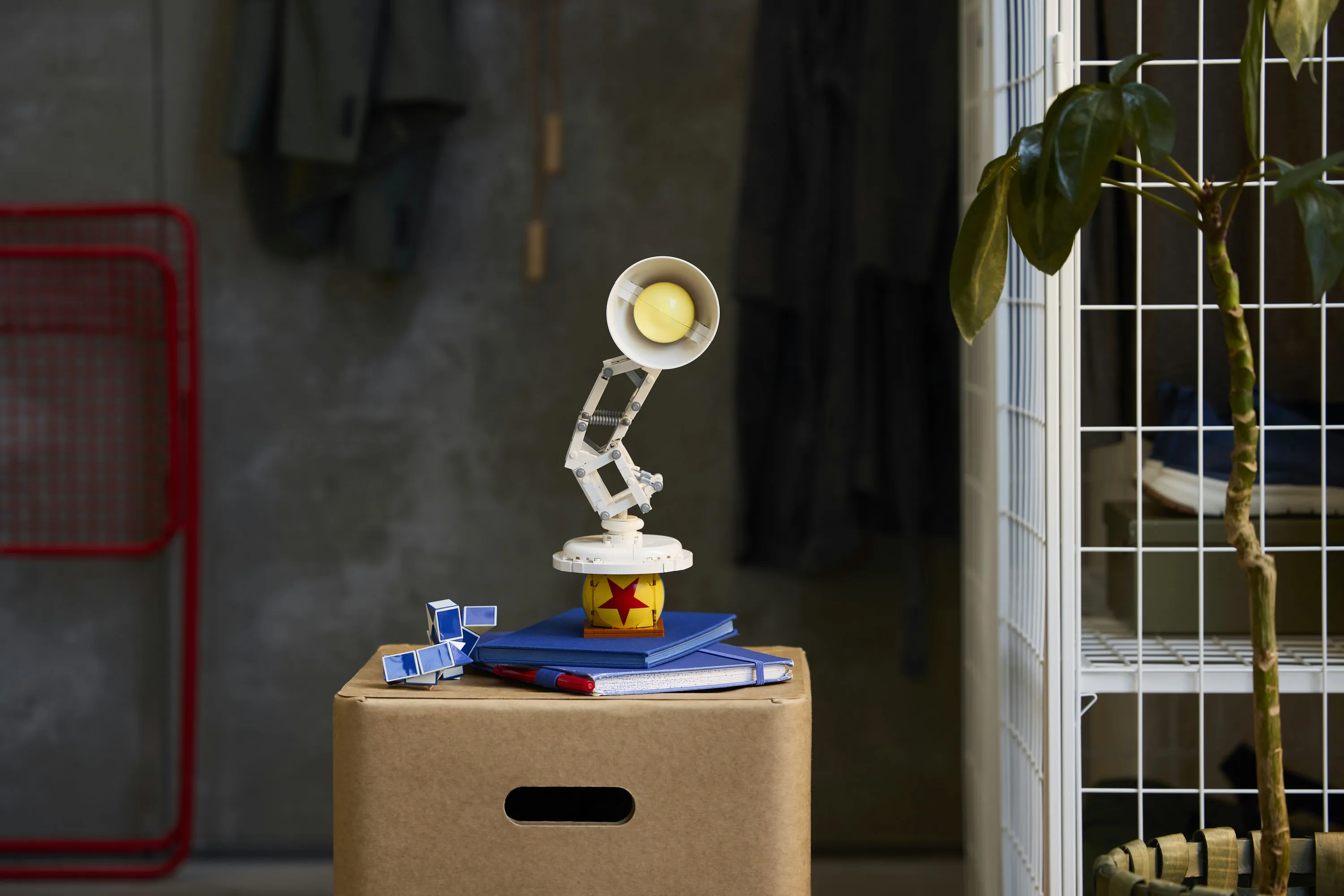 LEGO Ideas Disney Pixar Luxo Jr. 21357