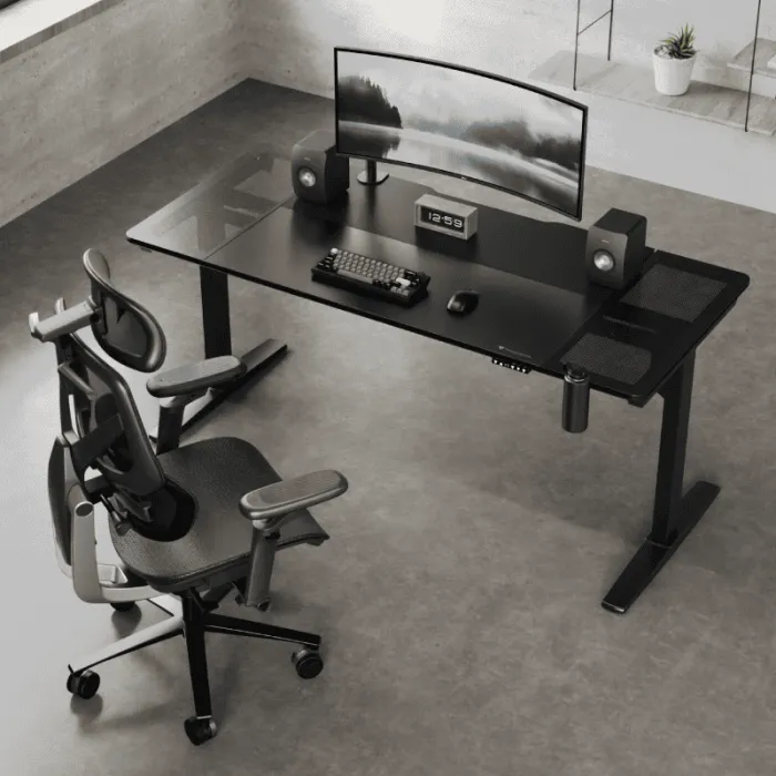 ThunderX3 LAB-X, motorisoitu -pelip&ouml;yt&auml;, Musta, 170x75cm