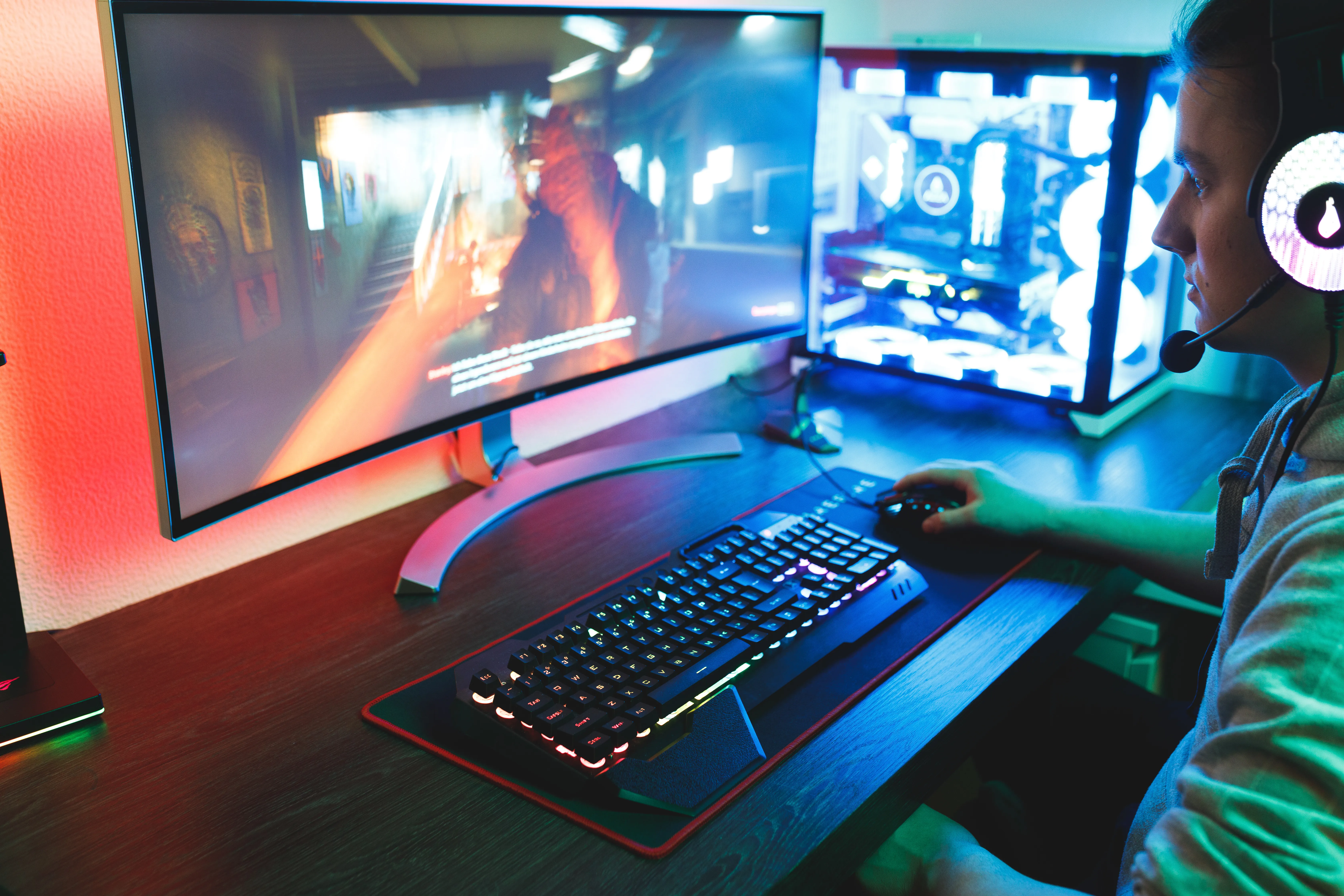 Surefire Silent Flight - gaming mousepad, 680x280 mm, Black/Red