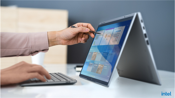 Lenovo ThinkPad X1 Yoga G7 14&quot; i5-1240P, 16 GB, 256 GB SSD, Win 11 Pro - b&auml;rbar dator, Gr&aring;