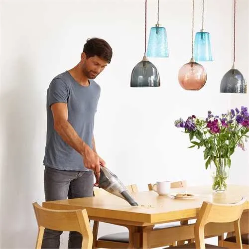BLACK+DECKER Dustbuster Lithium NVC220WC 0.385L 7.2V 2Ah pussiton -k&auml;sik&auml;ytt&ouml;inen imuri, kromi, titaani, l&auml;pin&auml;kyv&auml;