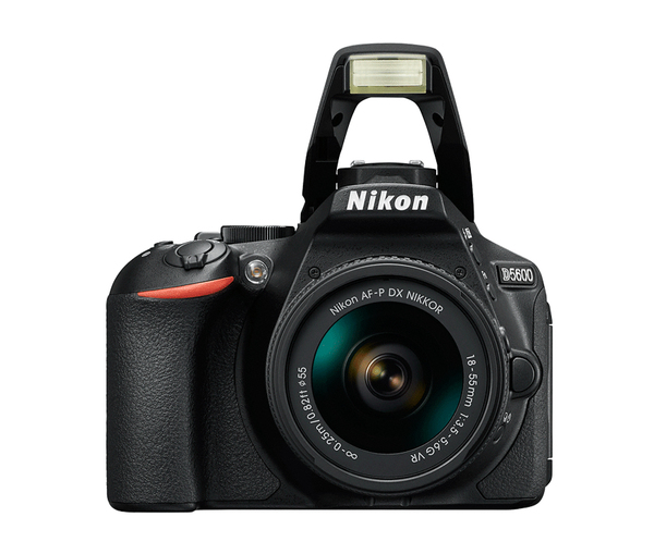 NIKON D5600 + AF-P 18-55MM VR