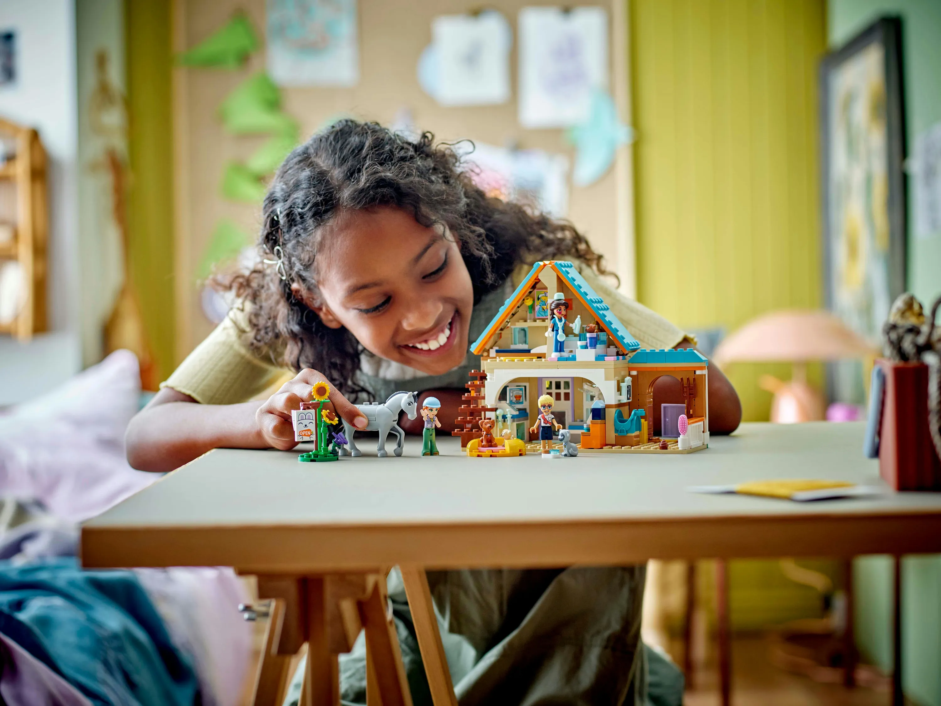 LEGO Friends H&auml;st- och husdjursklinik 42651