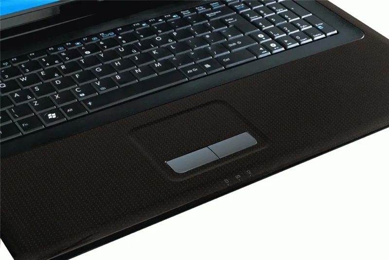 ASUS 17.3"/HD/RM-75/HD4570/4GB/320GB/7HP