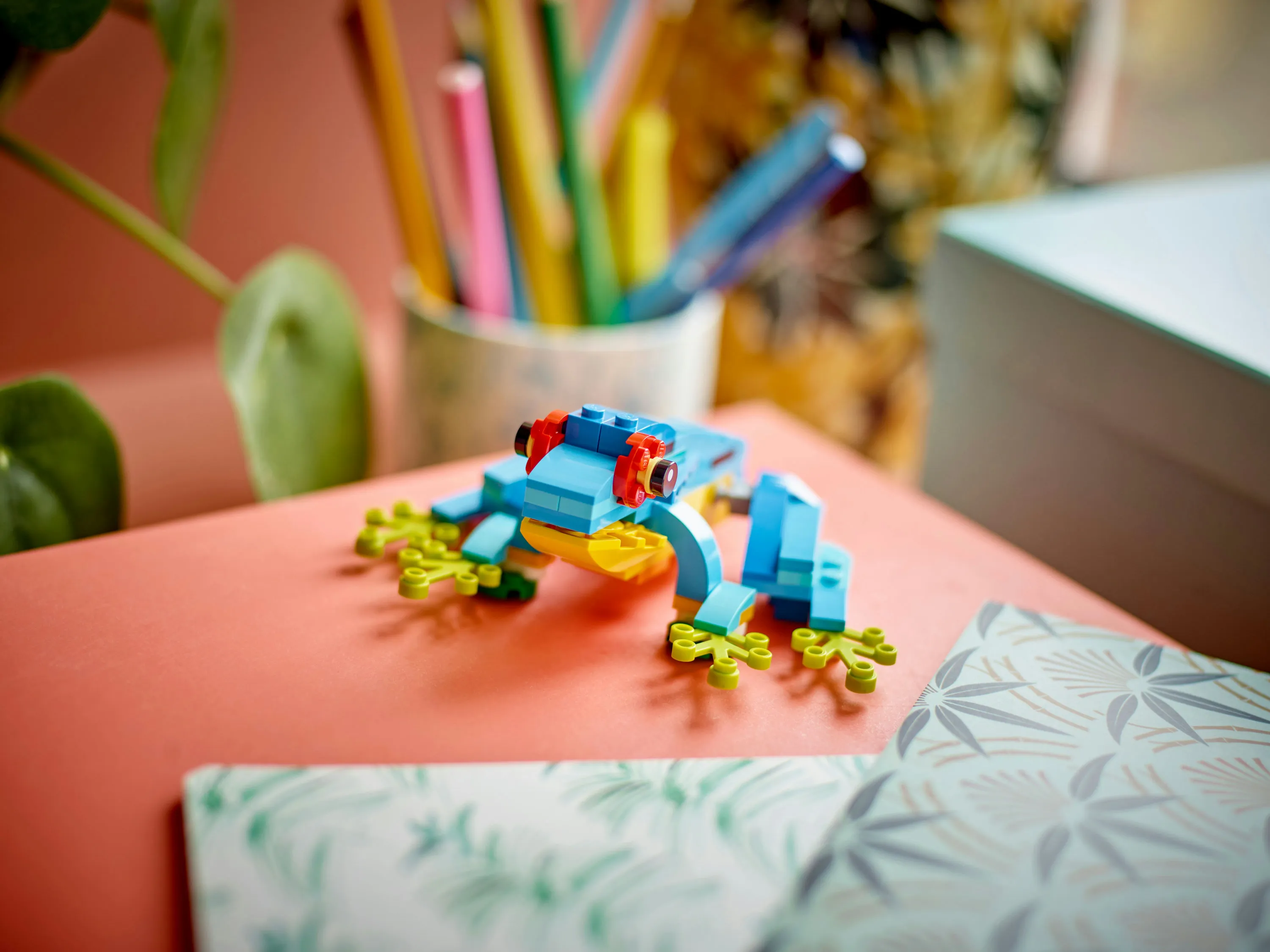 LEGO Creator 3in1 Exotic Parrot 31136