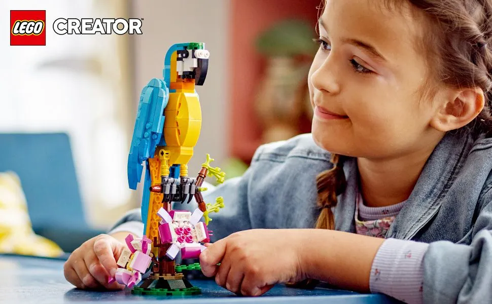 LEGO Creator 3in1 Exotic Parrot 31136